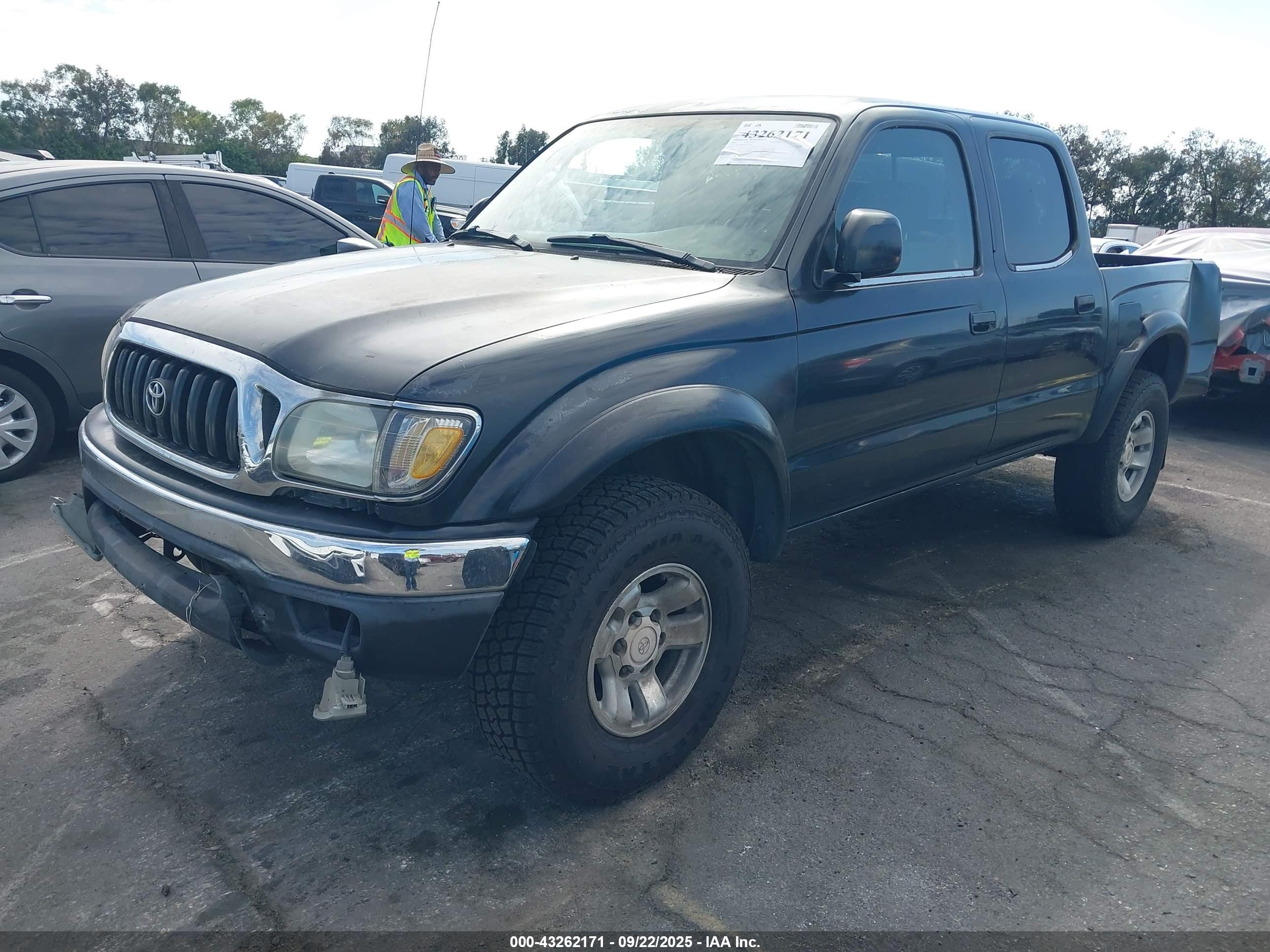 TOYOTA TACOMA image 2