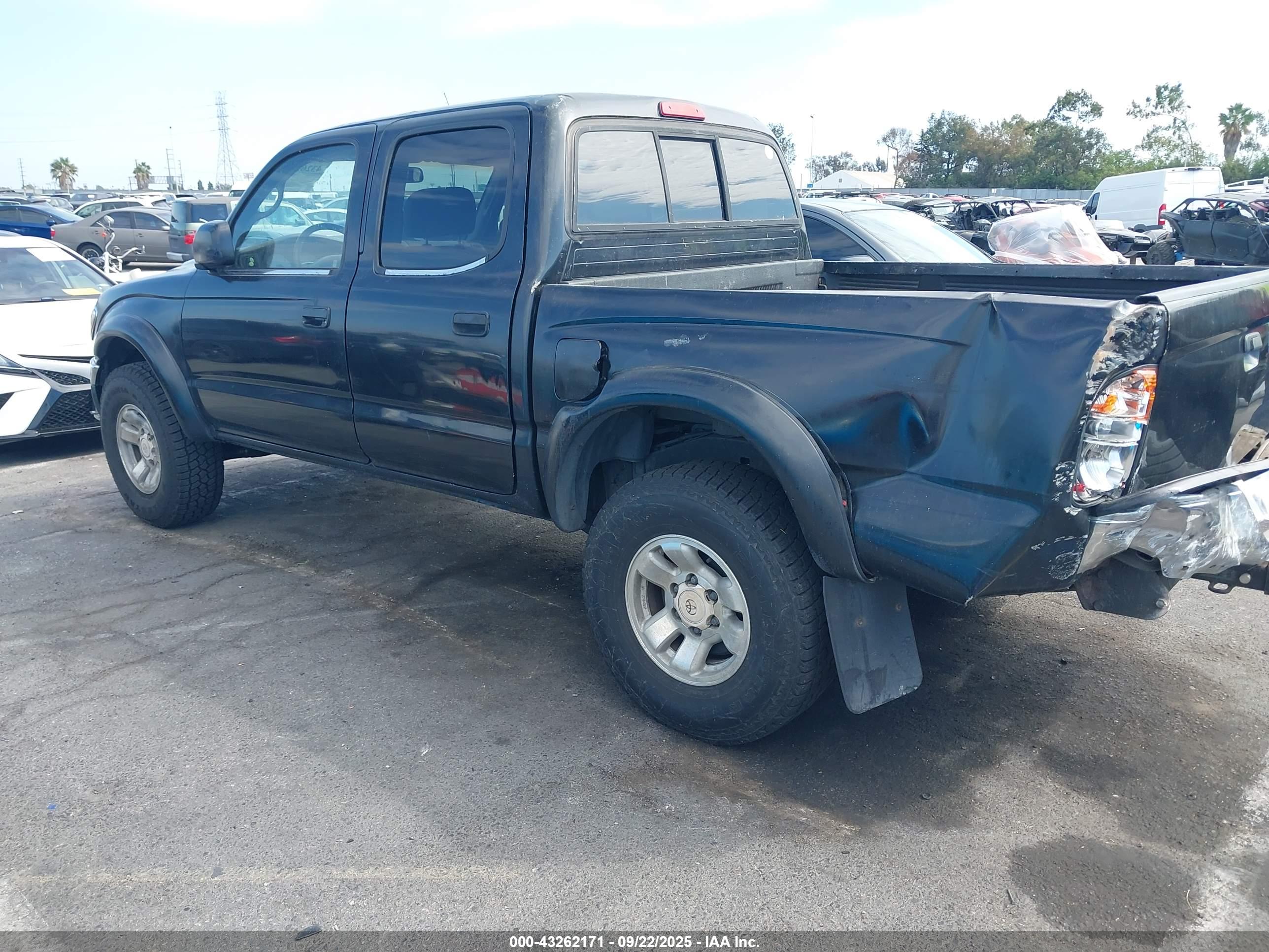 TOYOTA TACOMA image 3