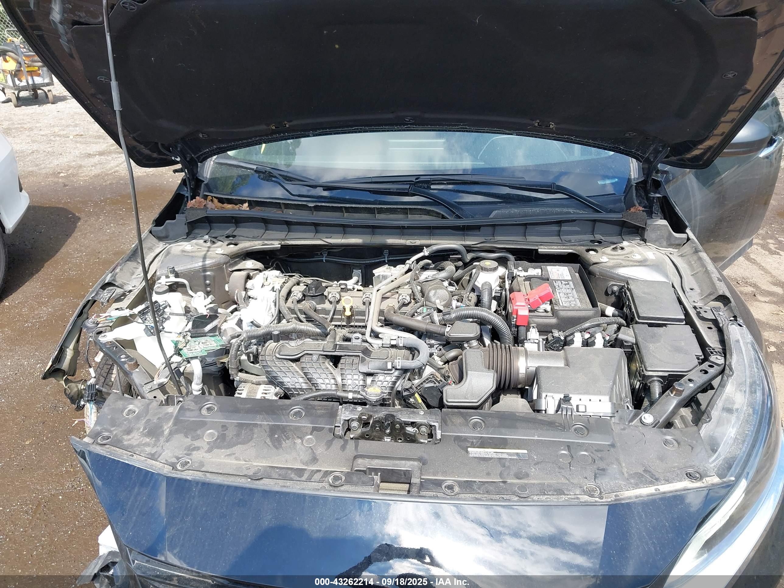 NISSAN ALTIMA image 10