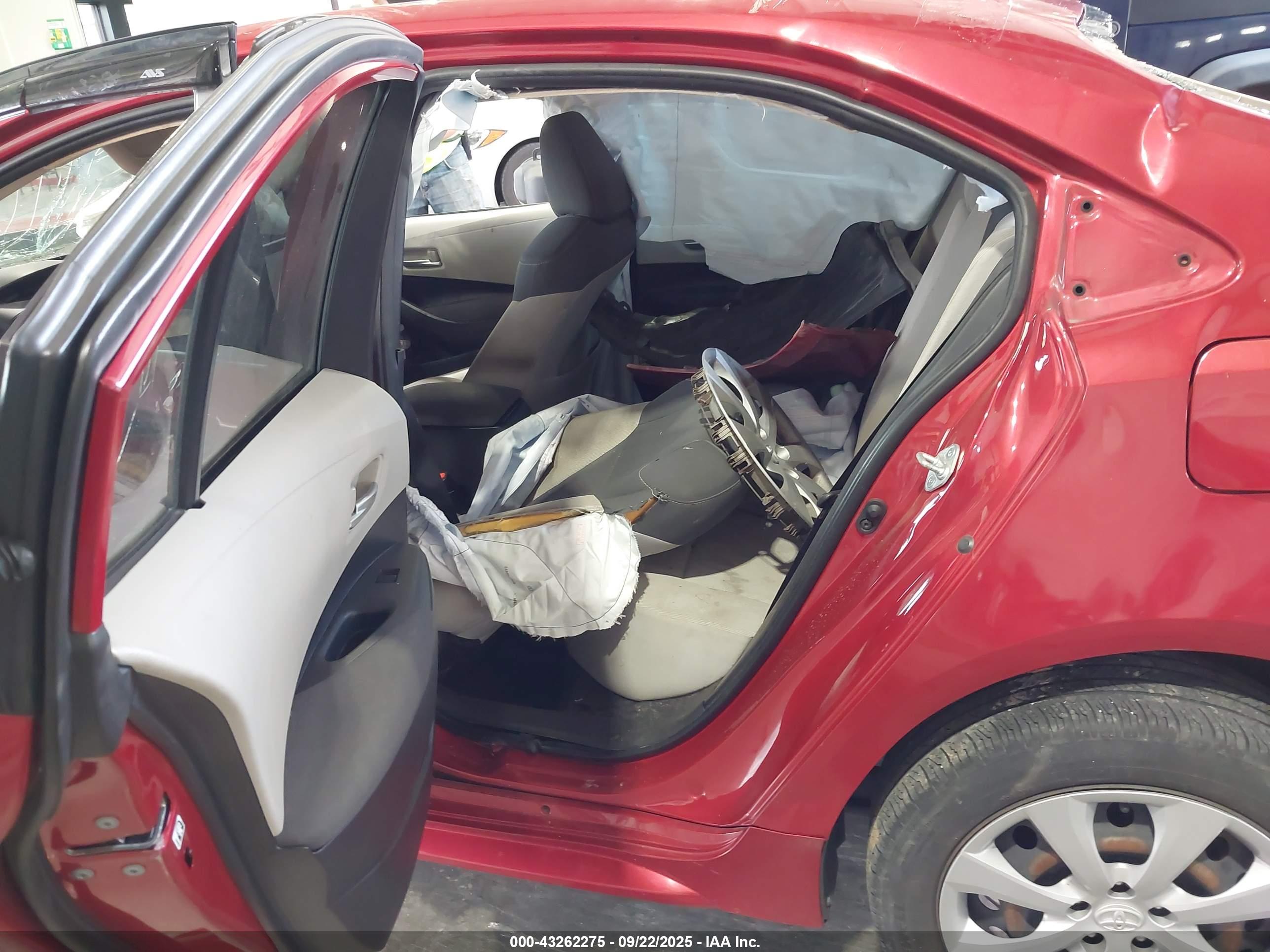 TOYOTA COROLLA image 8