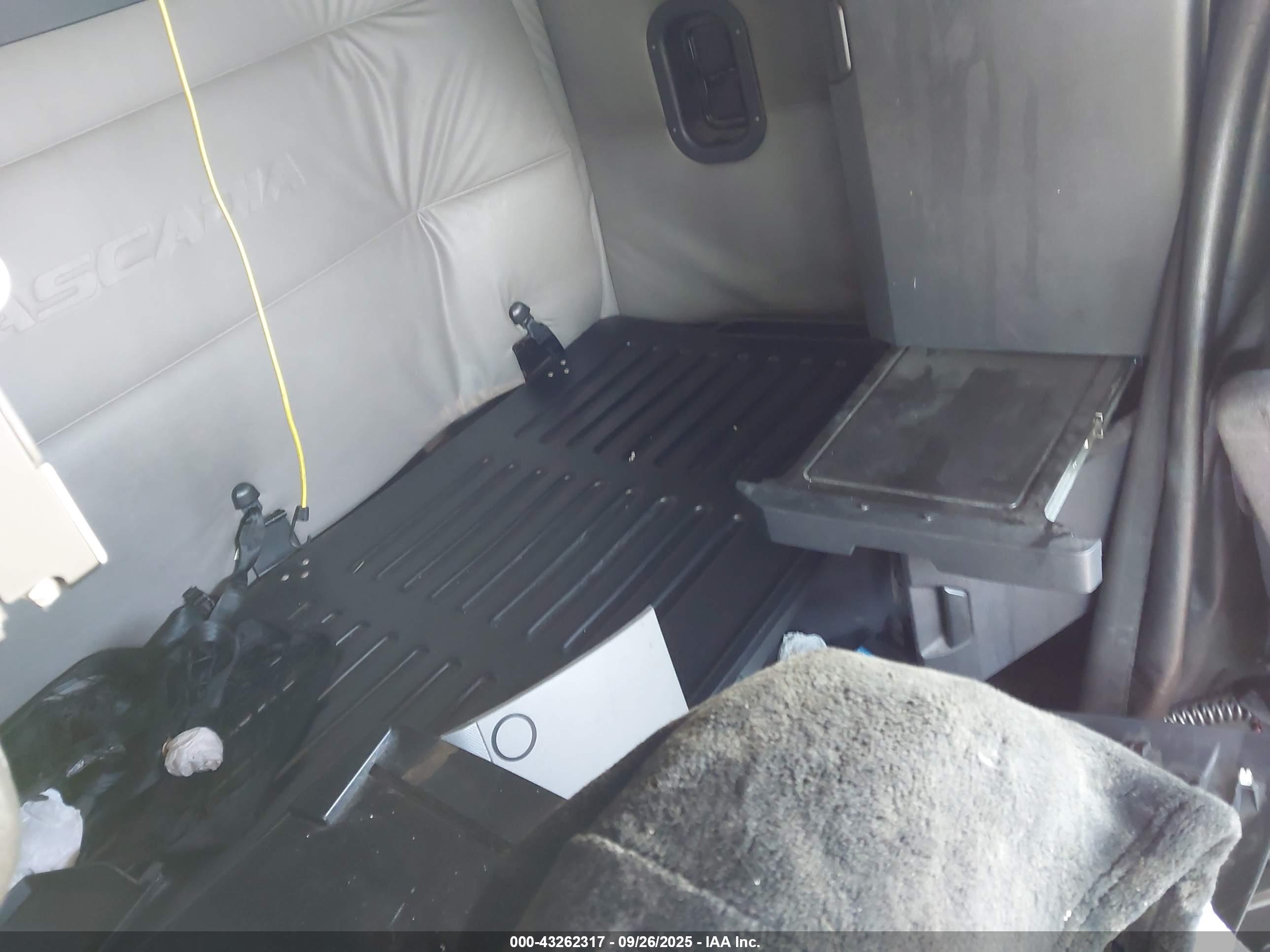 FREIGHTLINER NEW image 8