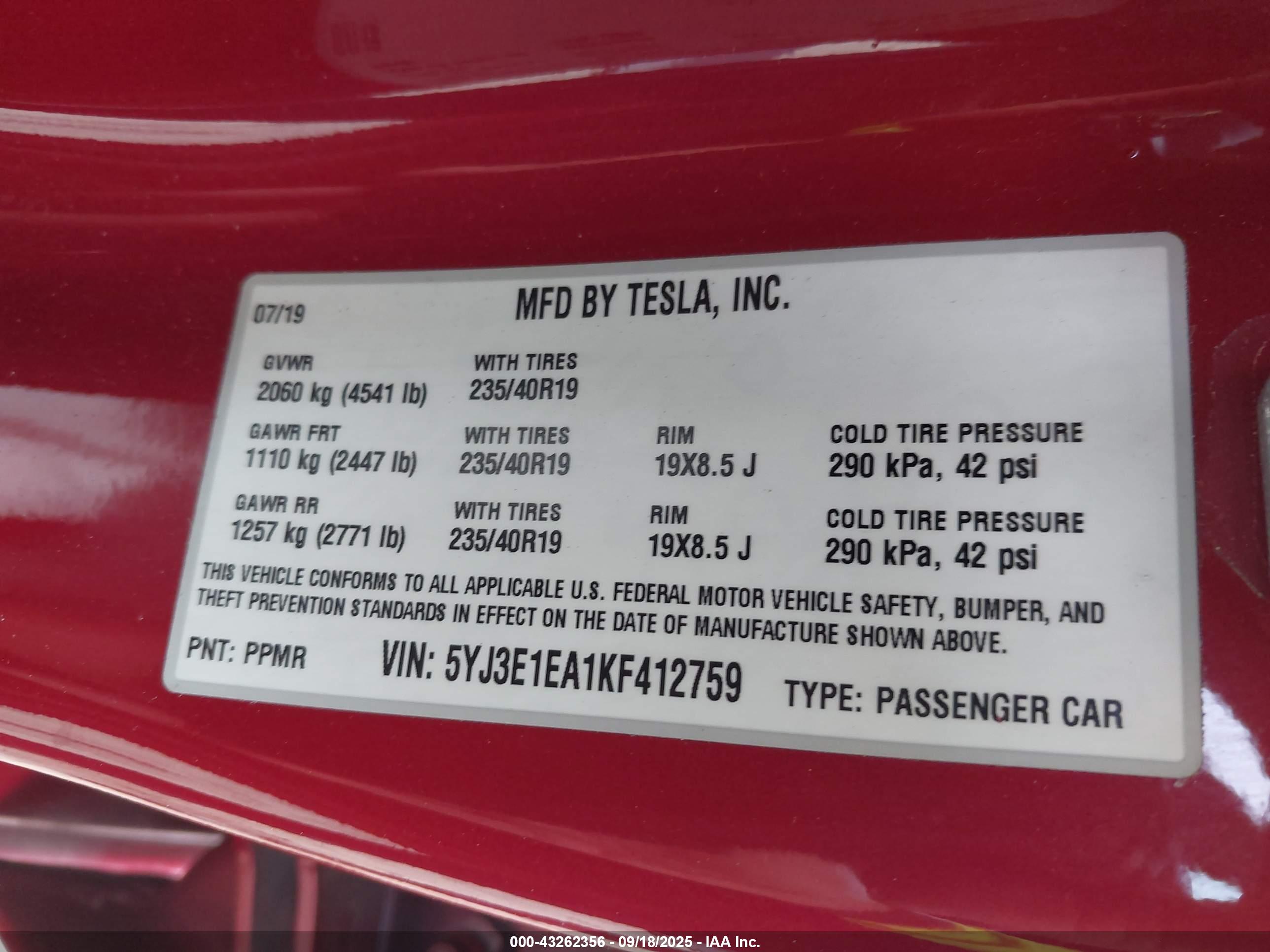 TESLA MODEL image 9
