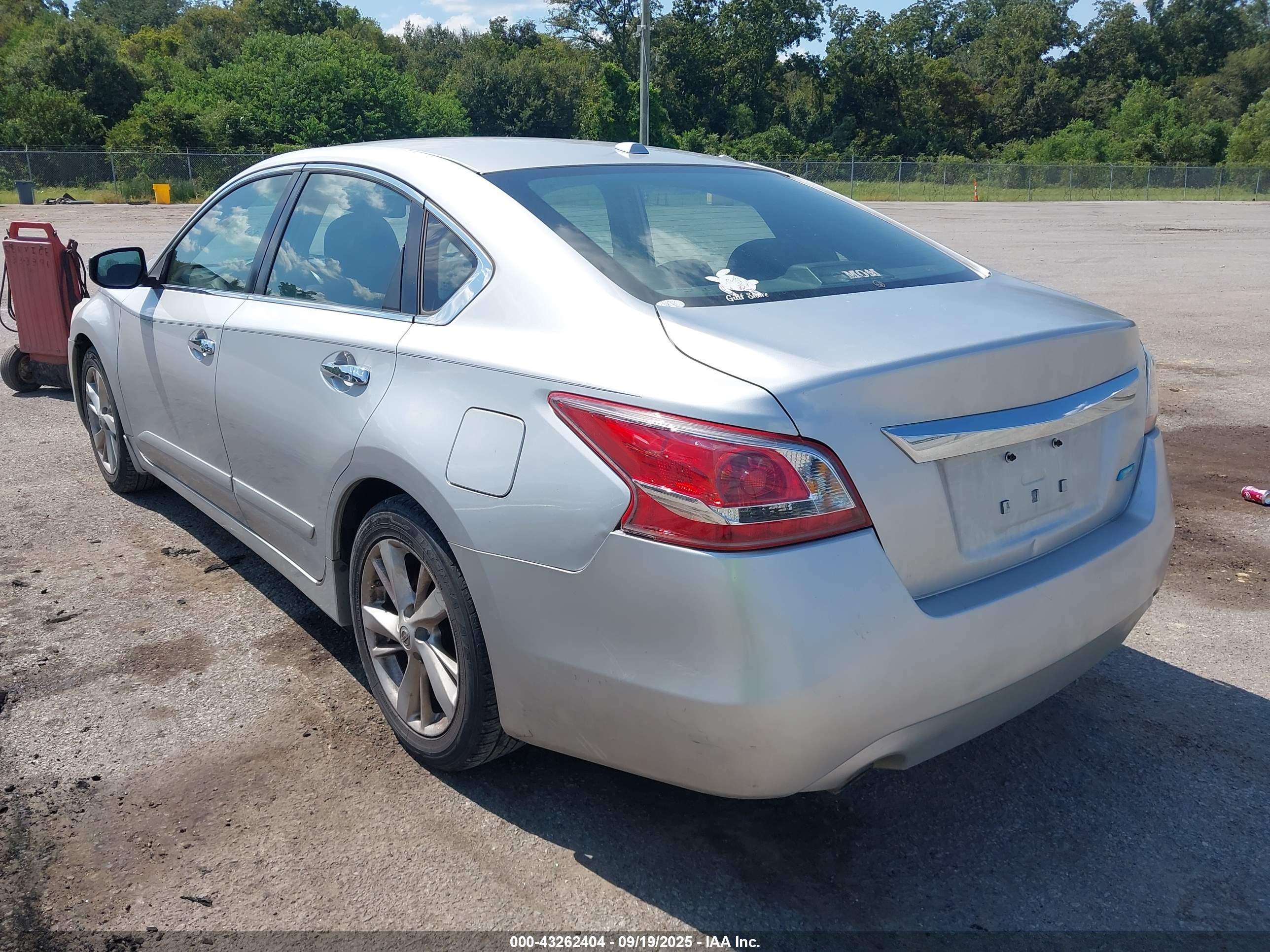 NISSAN ALTIMA image 3