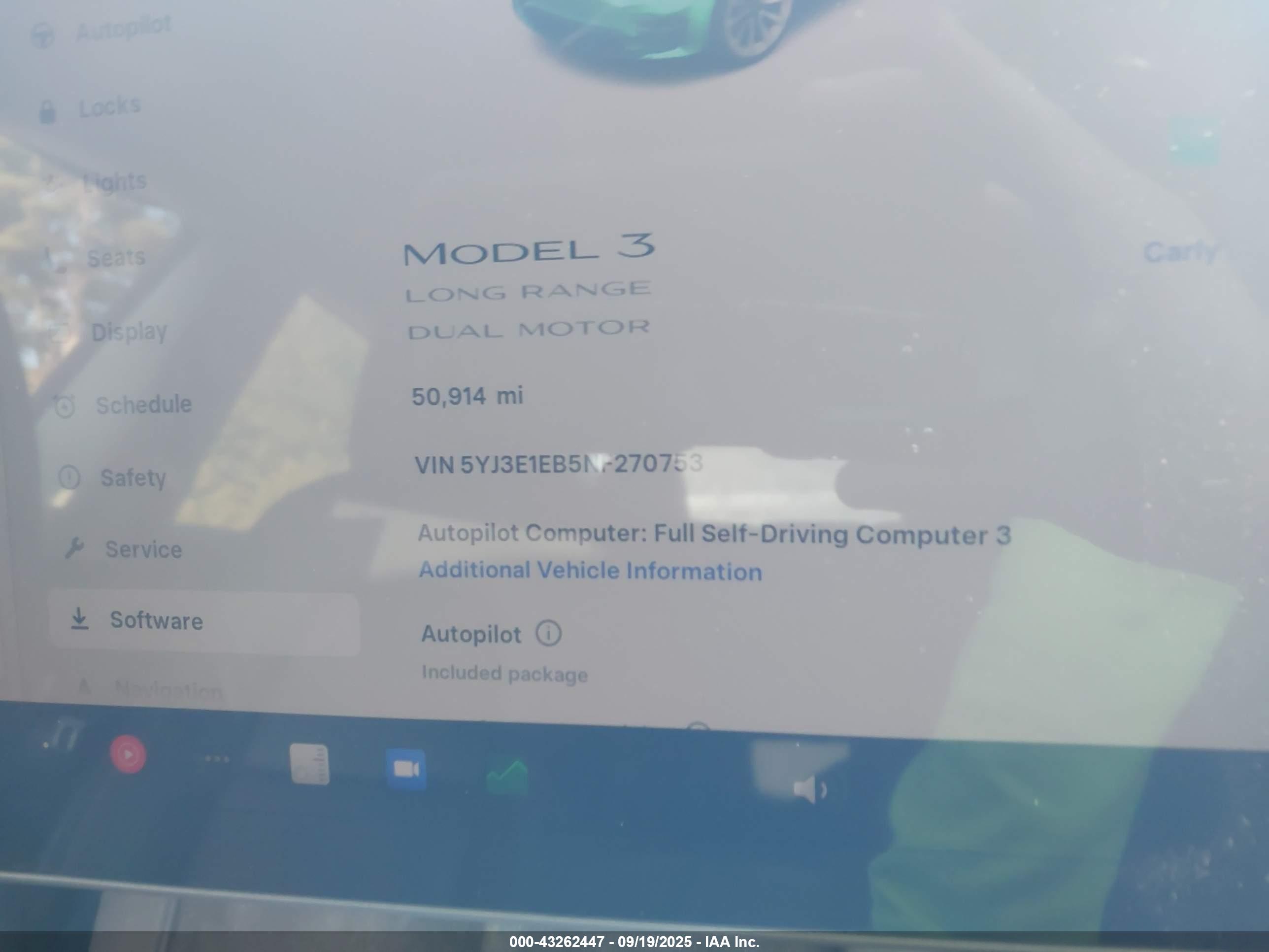 TESLA MODEL image 7