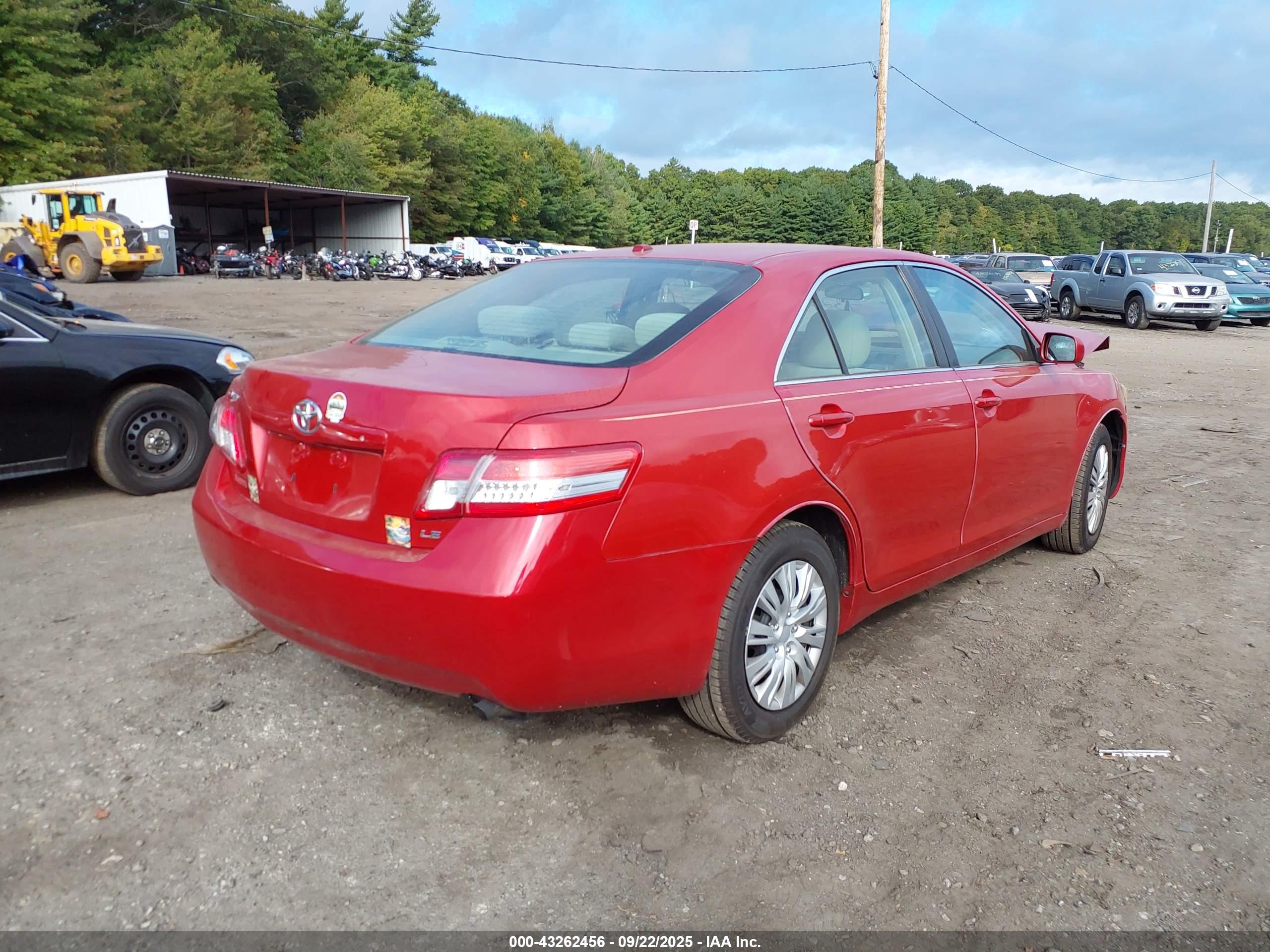 TOYOTA CAMRY image 4