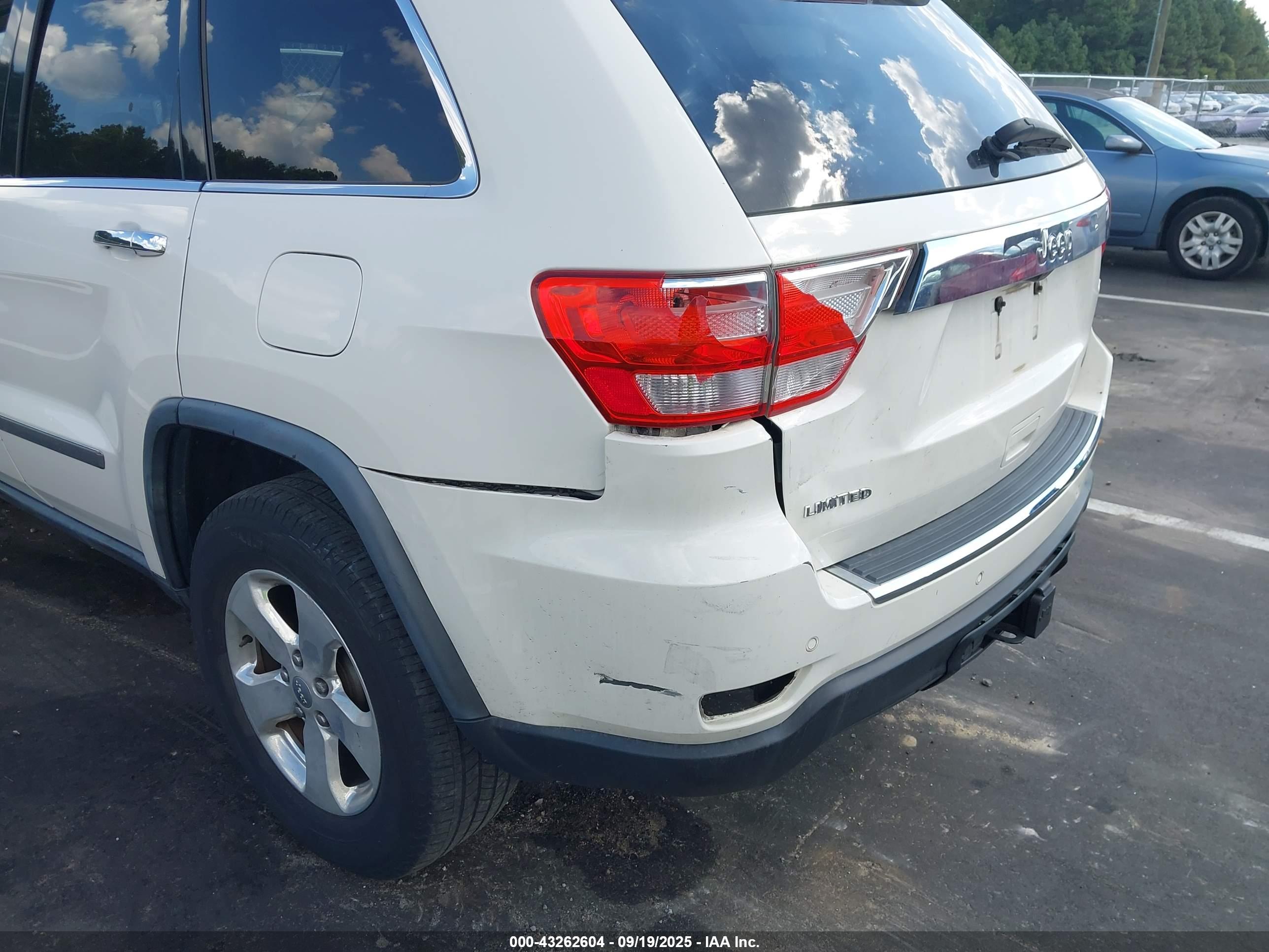 JEEP GRAND image 6