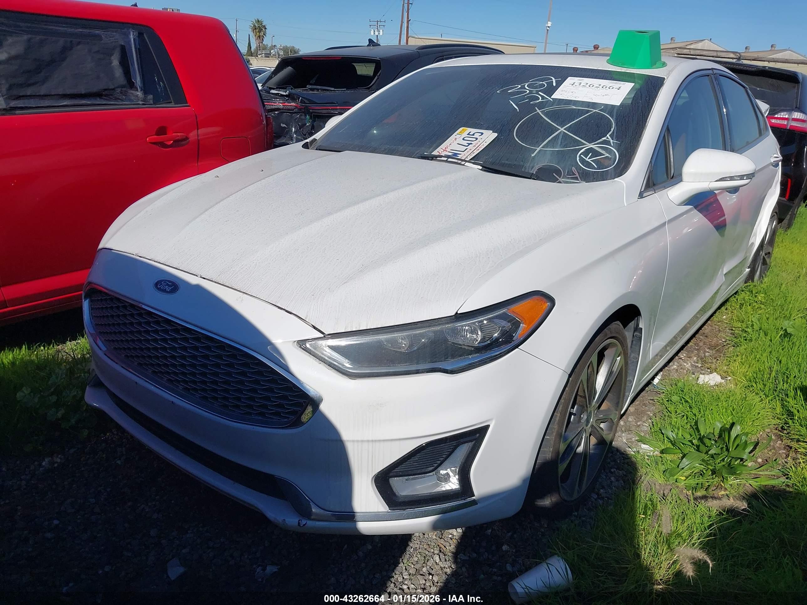 FORD FUSION image 2