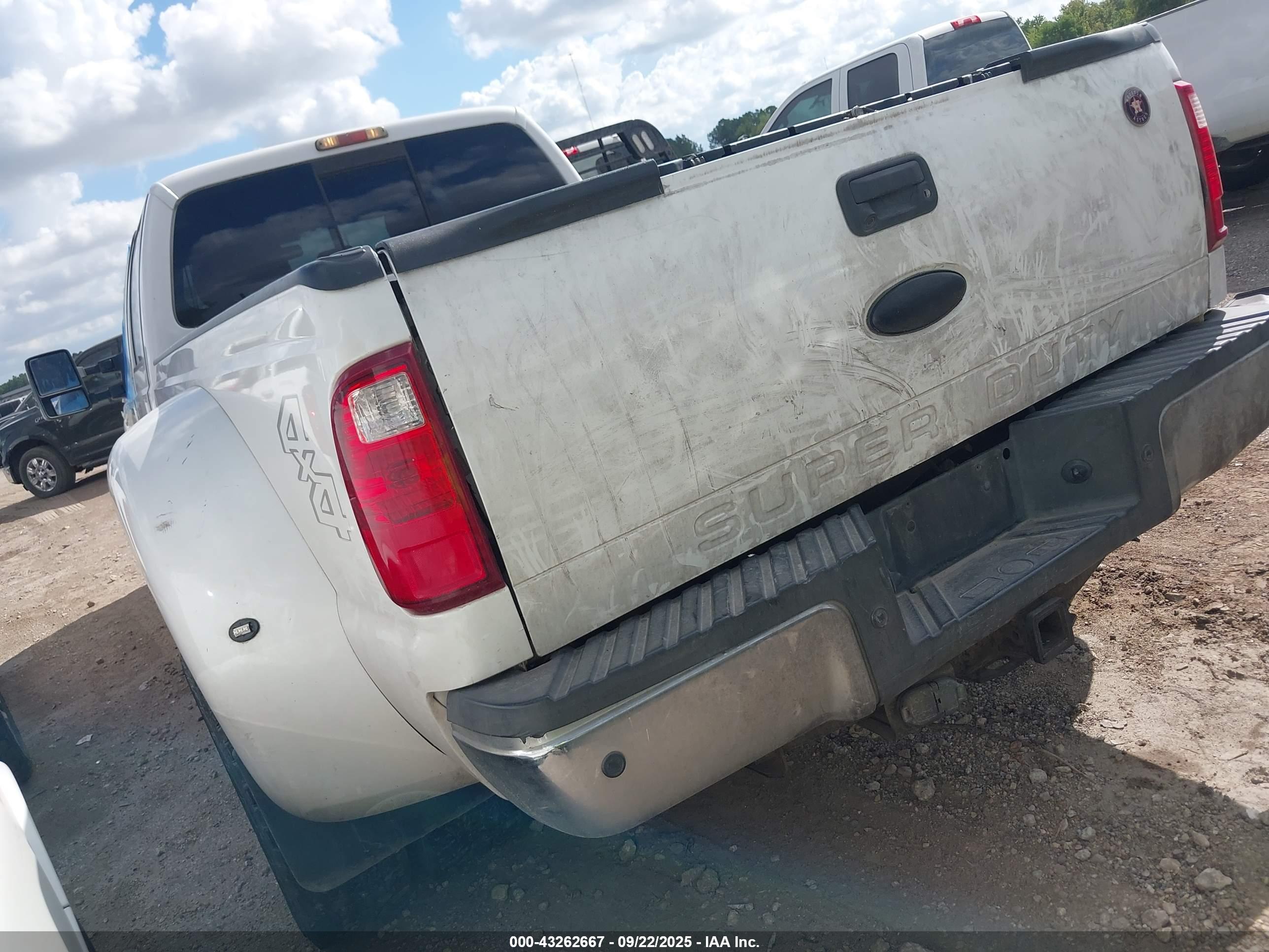 FORD F-450 image 3