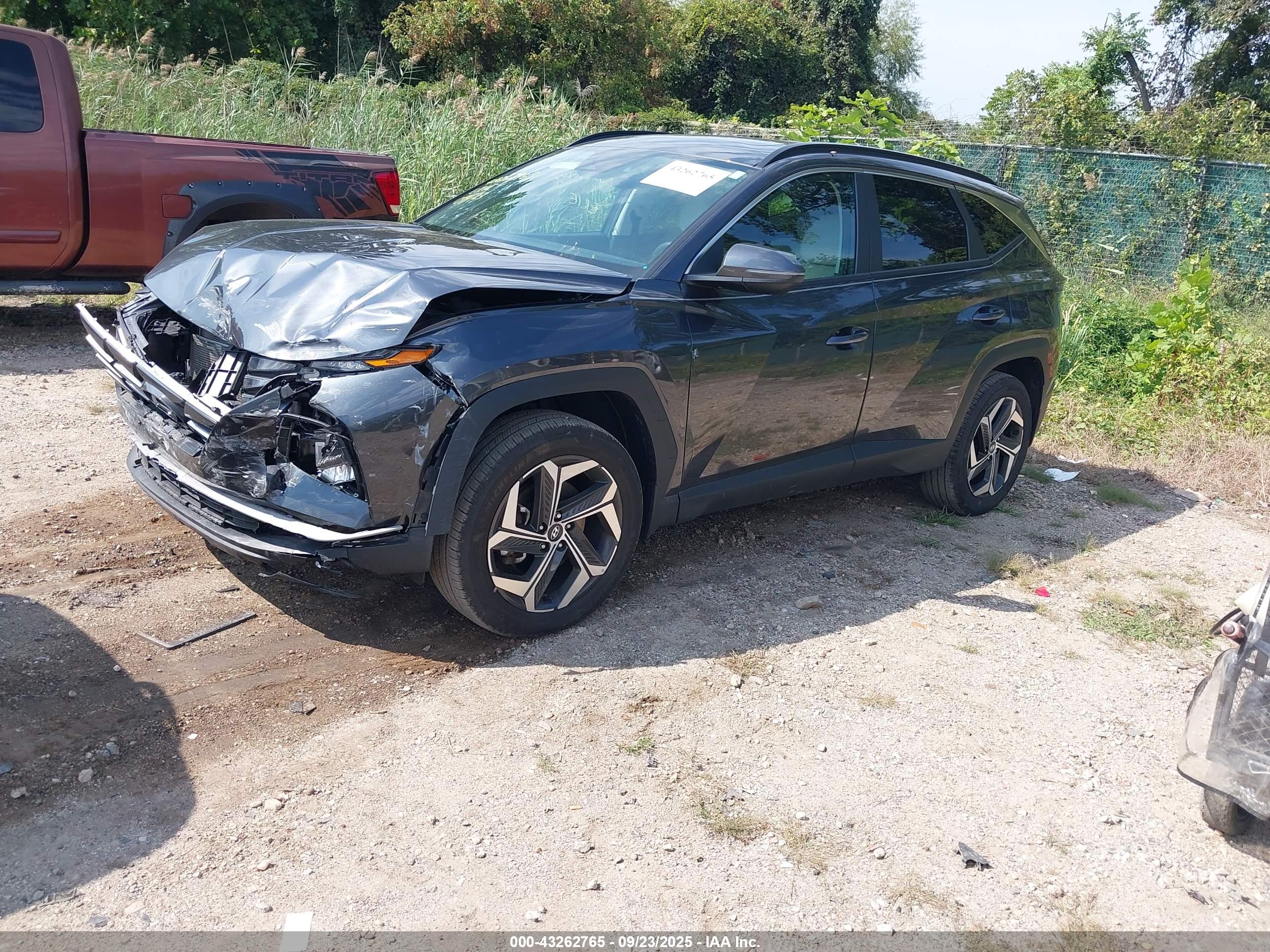 HYUNDAI TUCSON image 2
