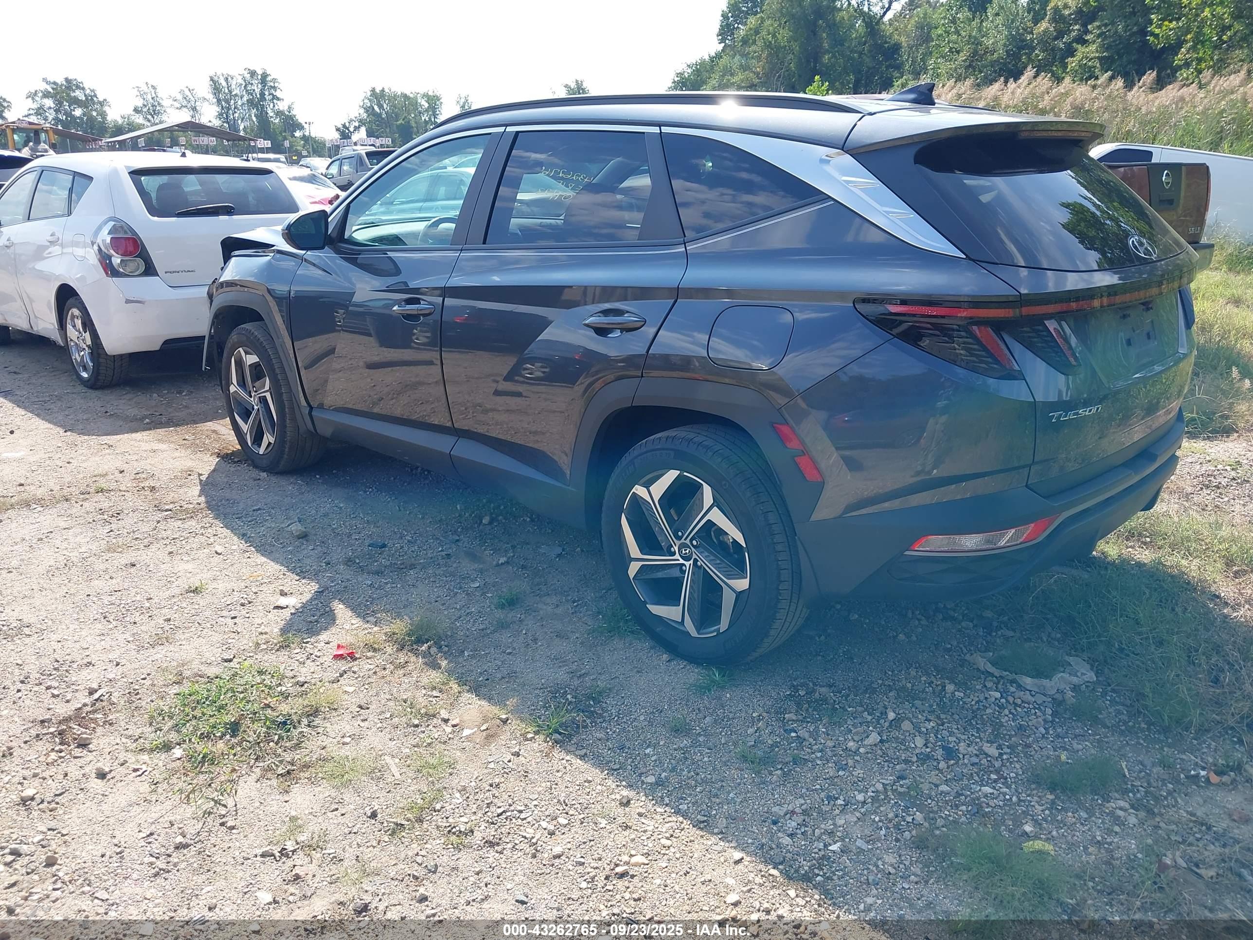 HYUNDAI TUCSON image 3