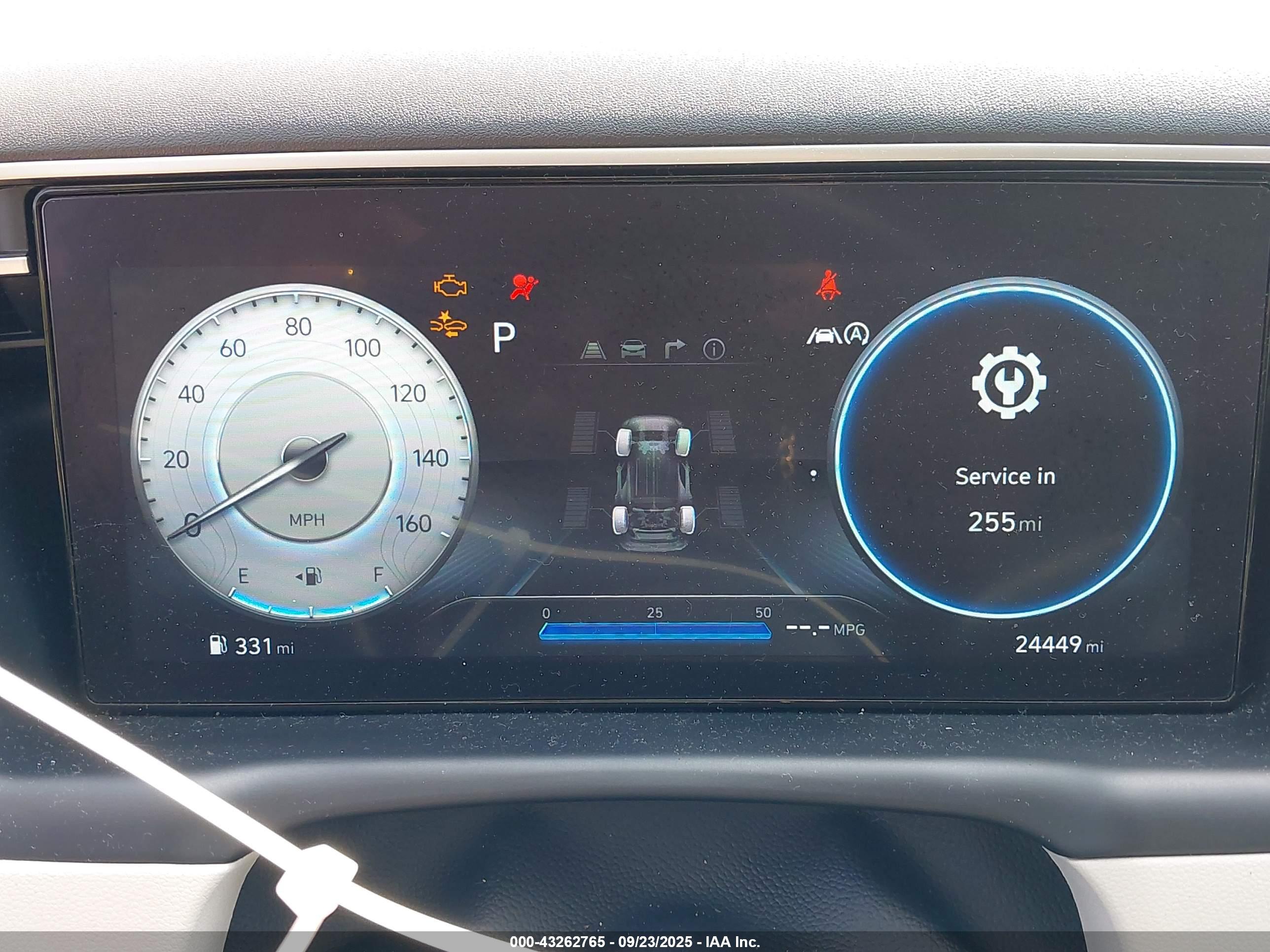 HYUNDAI TUCSON image 7