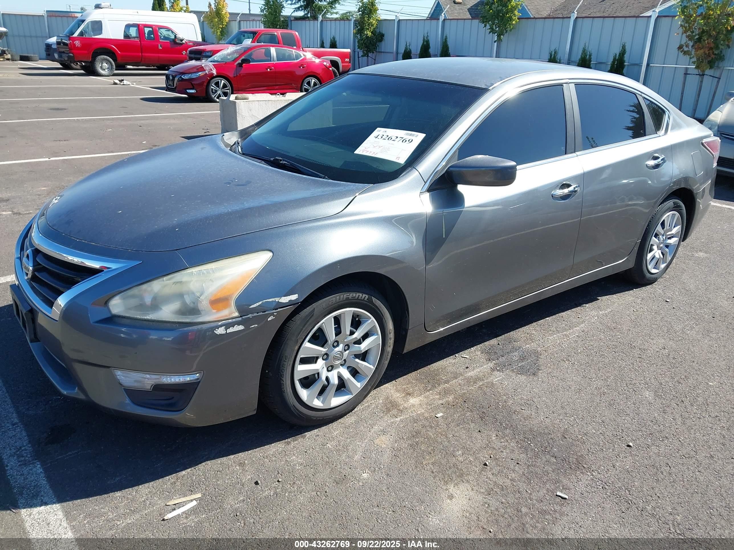 NISSAN ALTIMA image 2