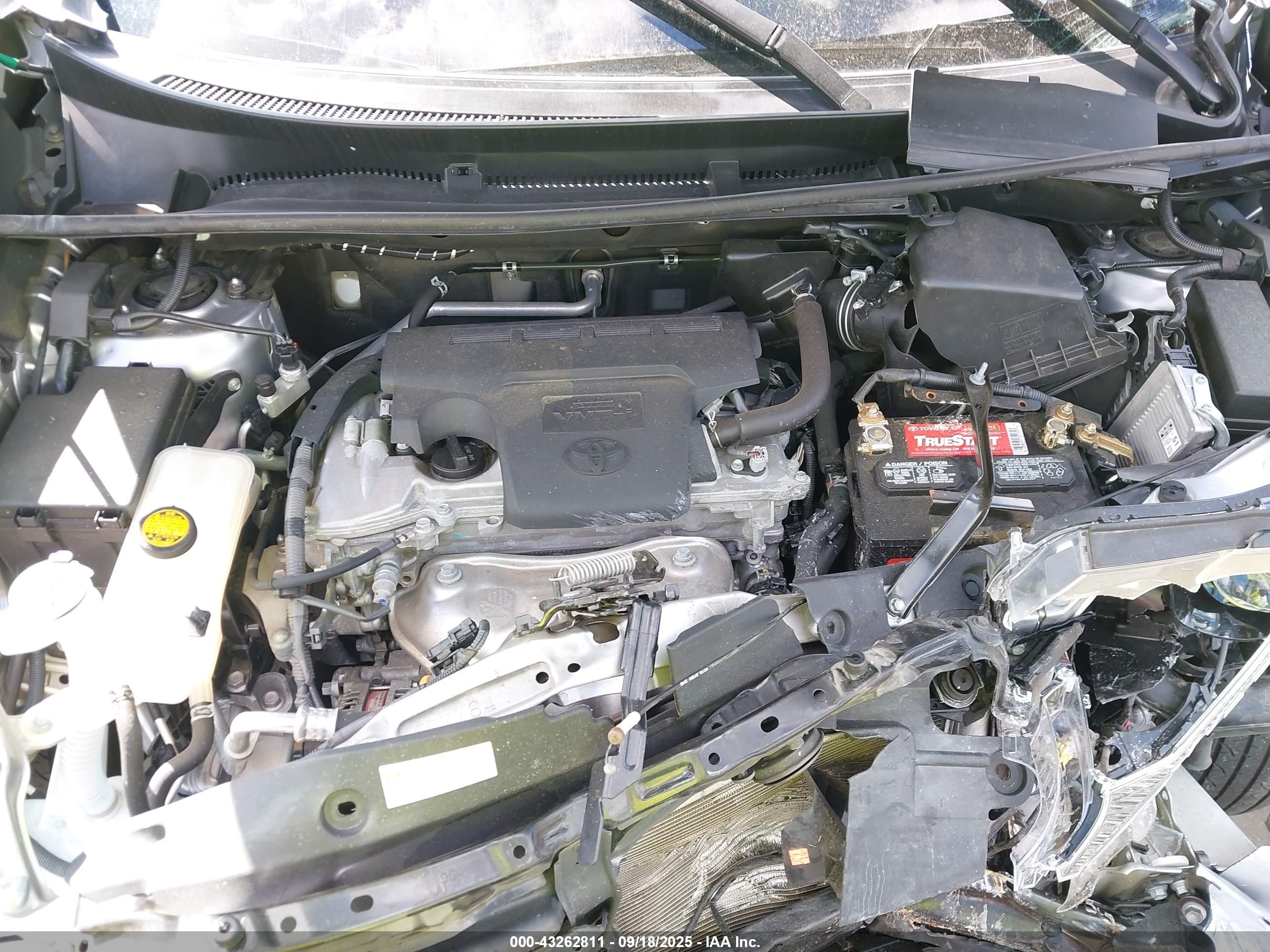 TOYOTA RAV4 image 10