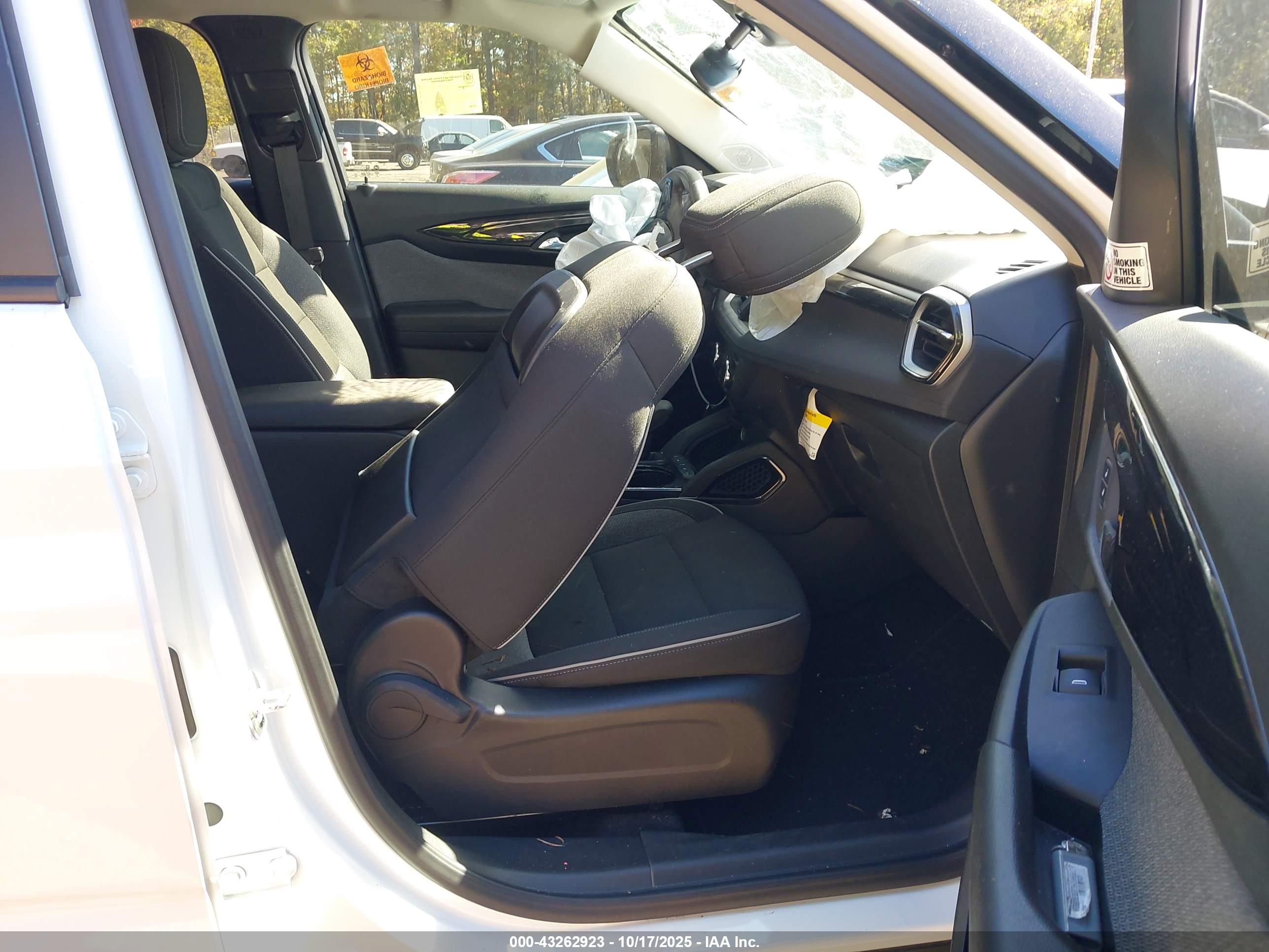 CHEVROLET TRAILBLAZER image 5