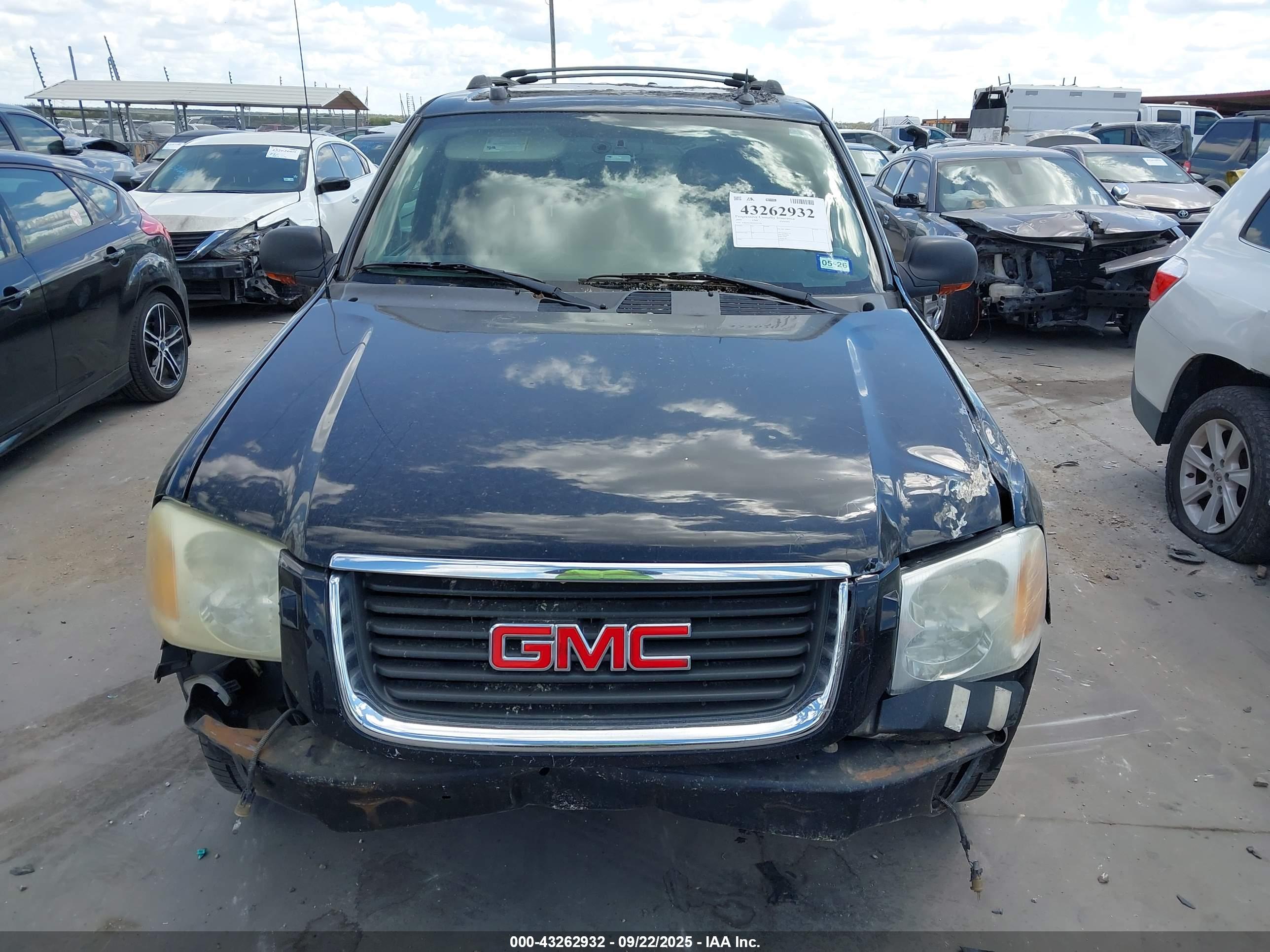 GMC ENVOY image 6