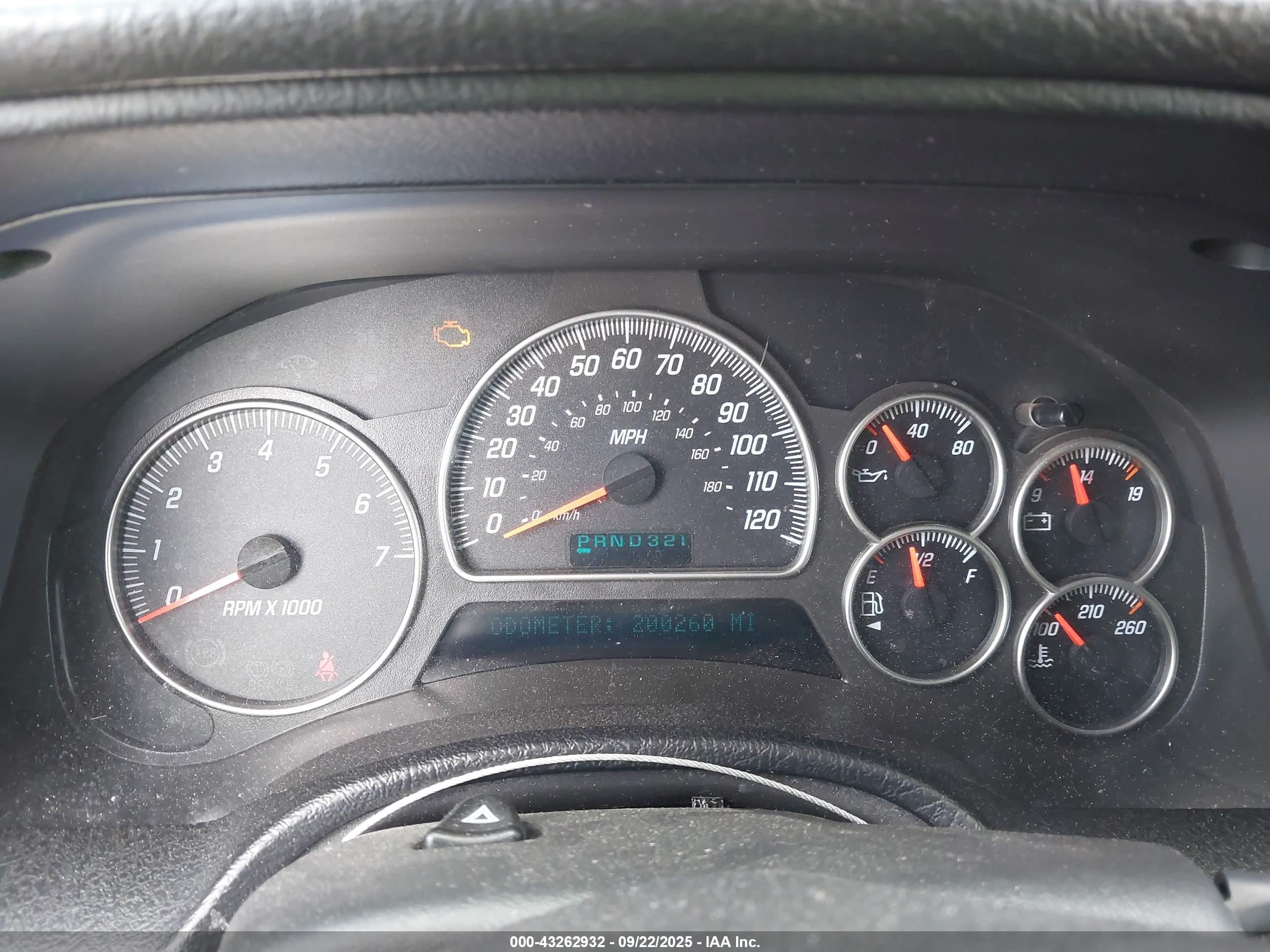 GMC ENVOY image 7