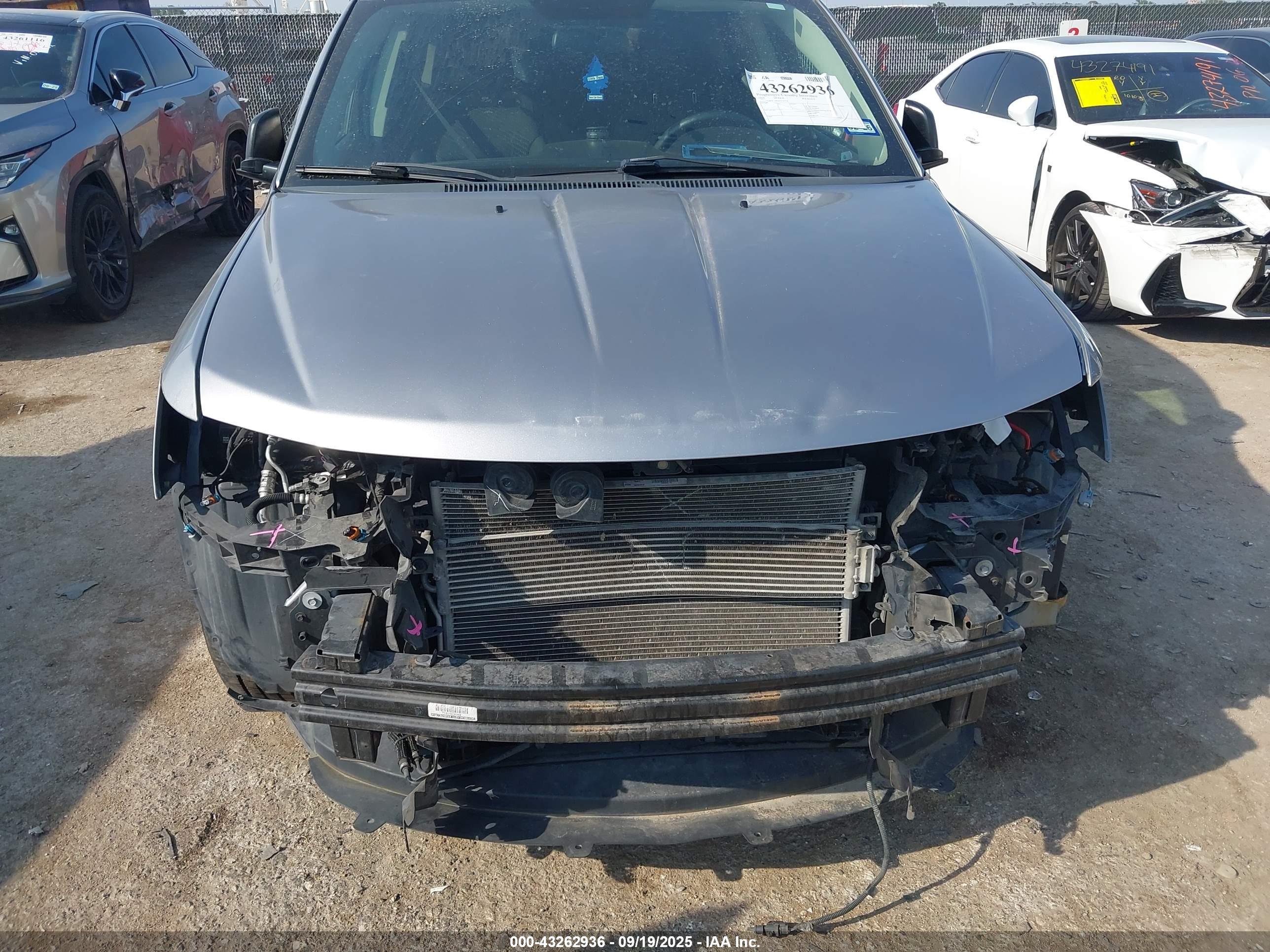 DODGE JOURNEY image 6