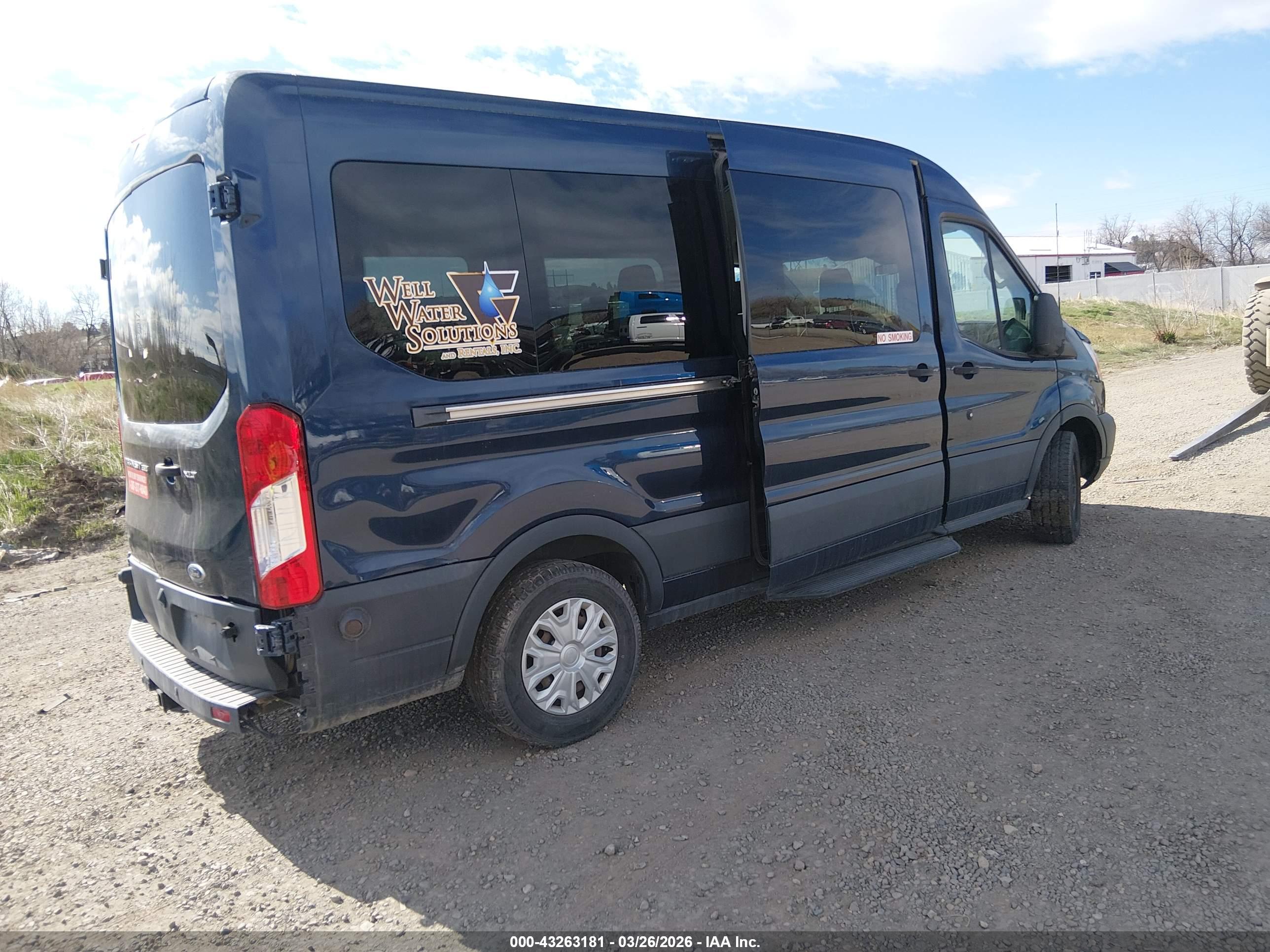 FORD TRANSIT-350 image 4