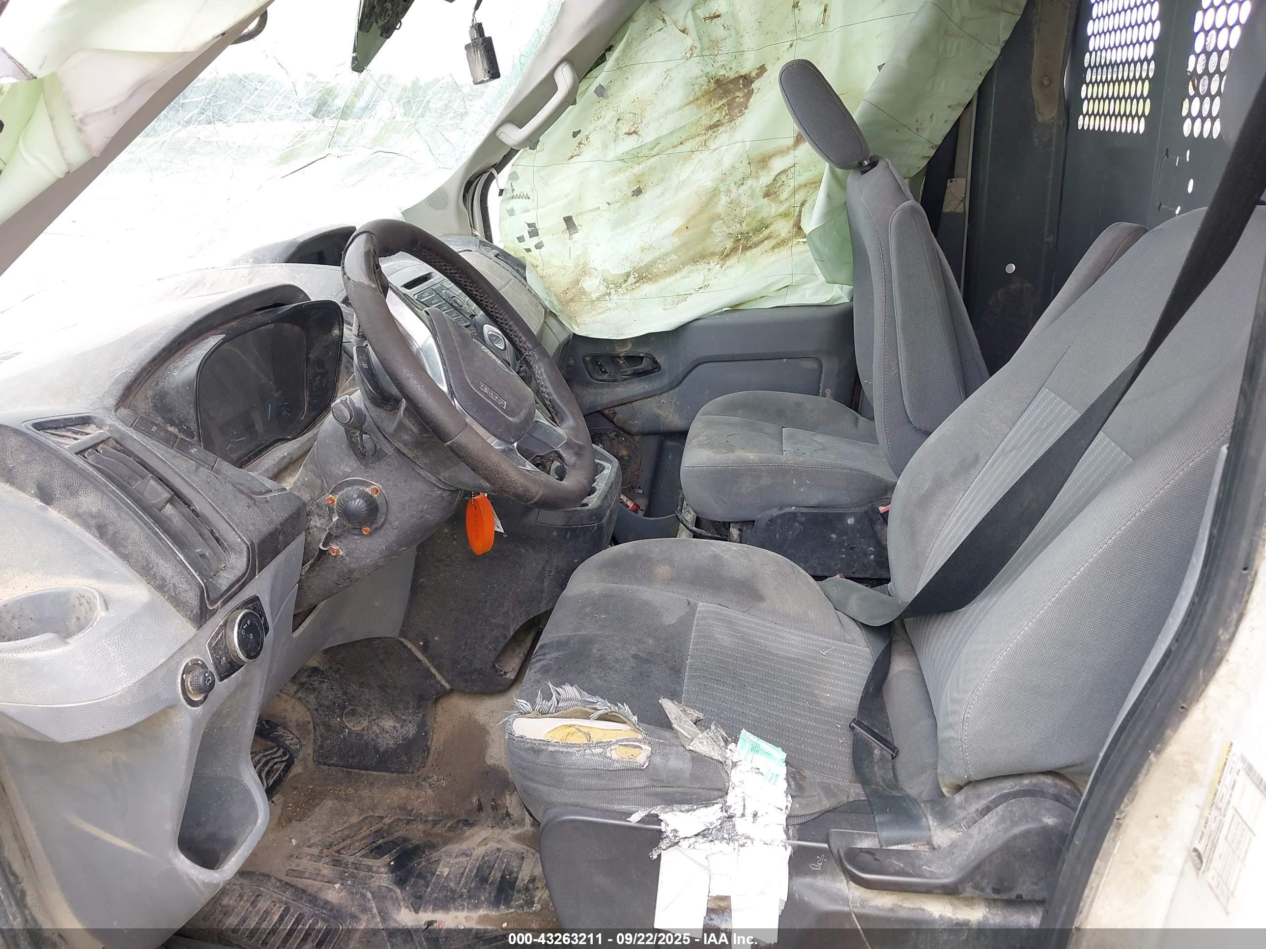 FORD TRANSIT-350 image 5