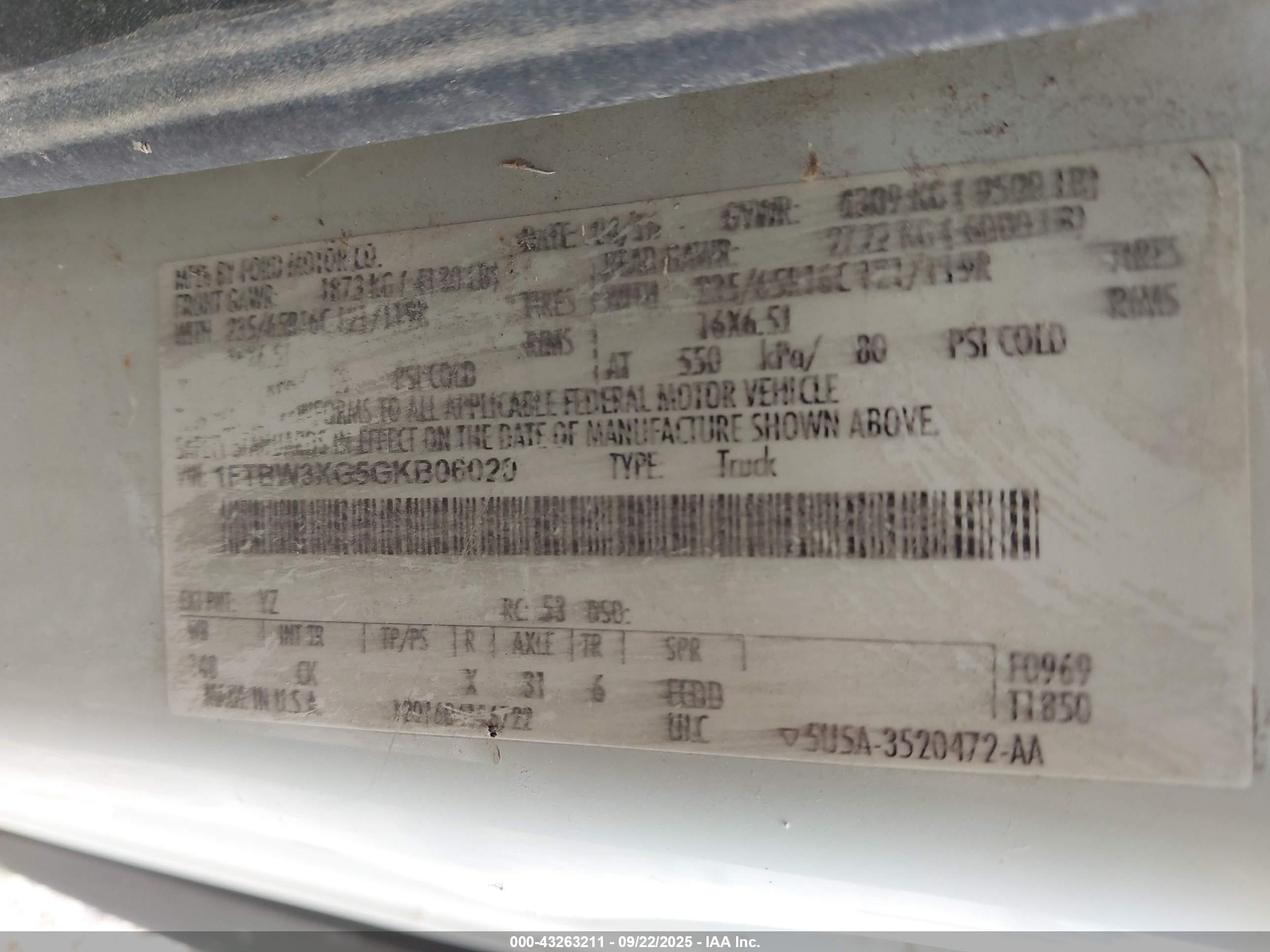 FORD TRANSIT-350 image 9