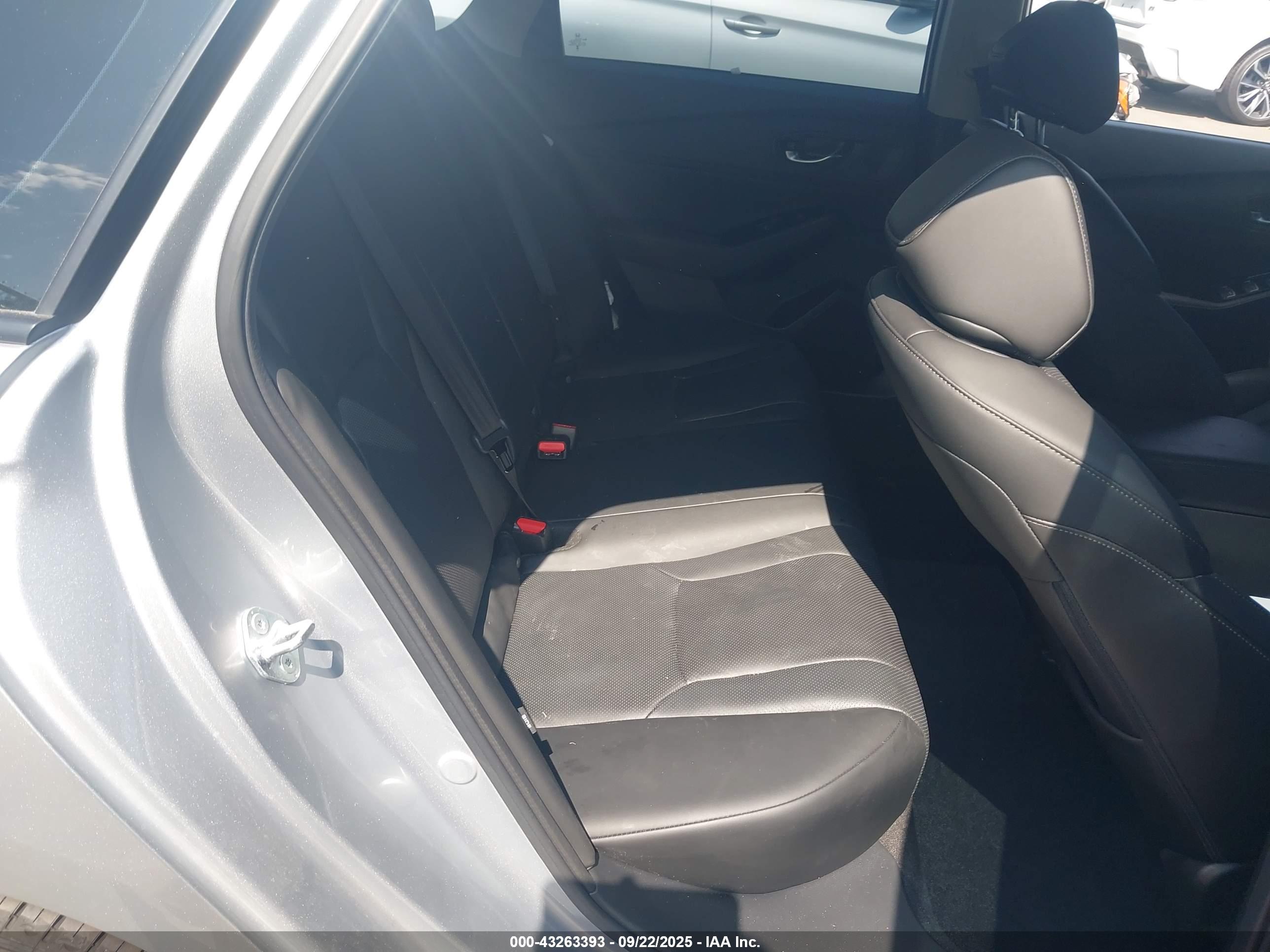 HONDA ACCORD image 8