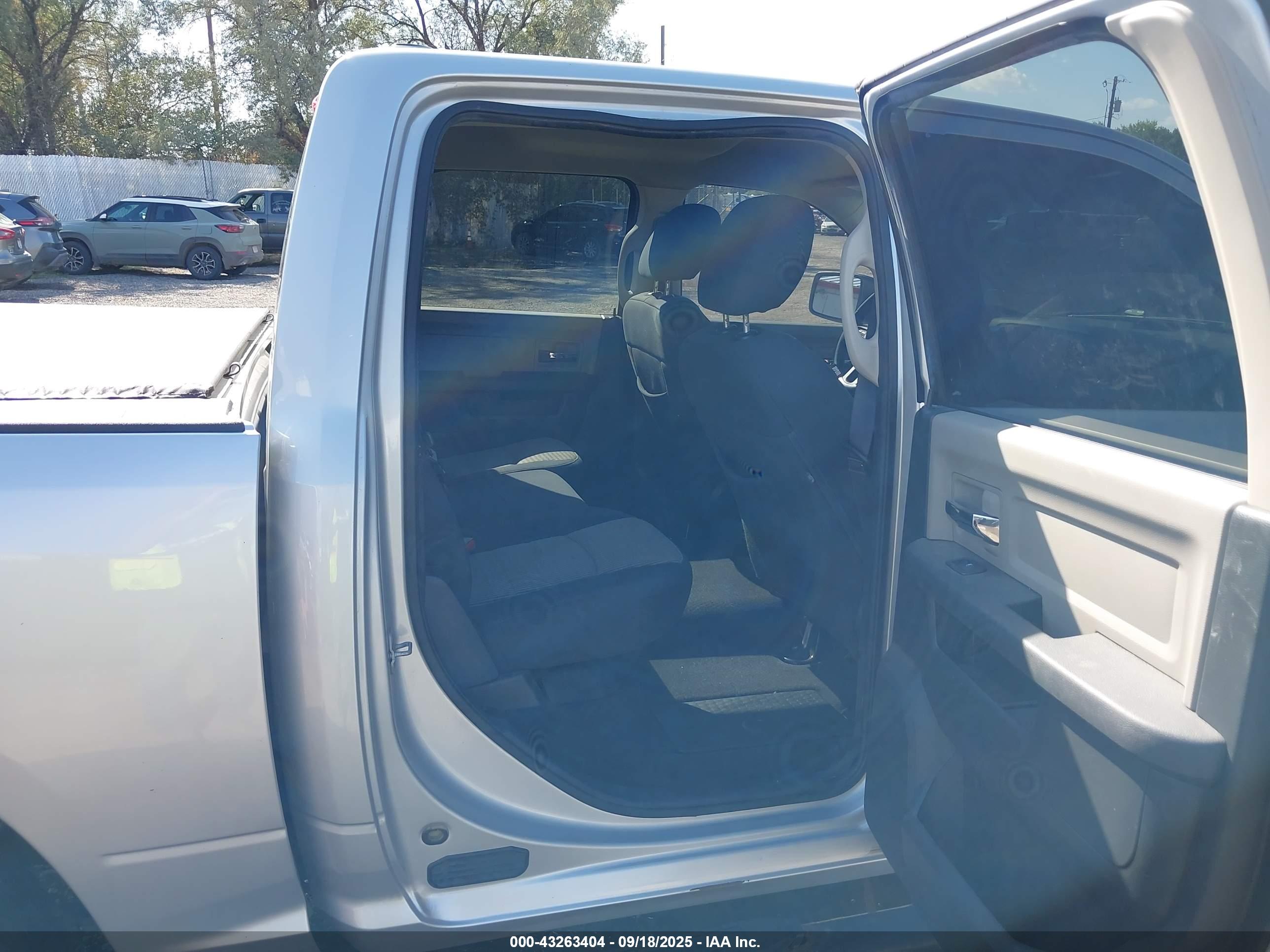 RAM 1500 image 8