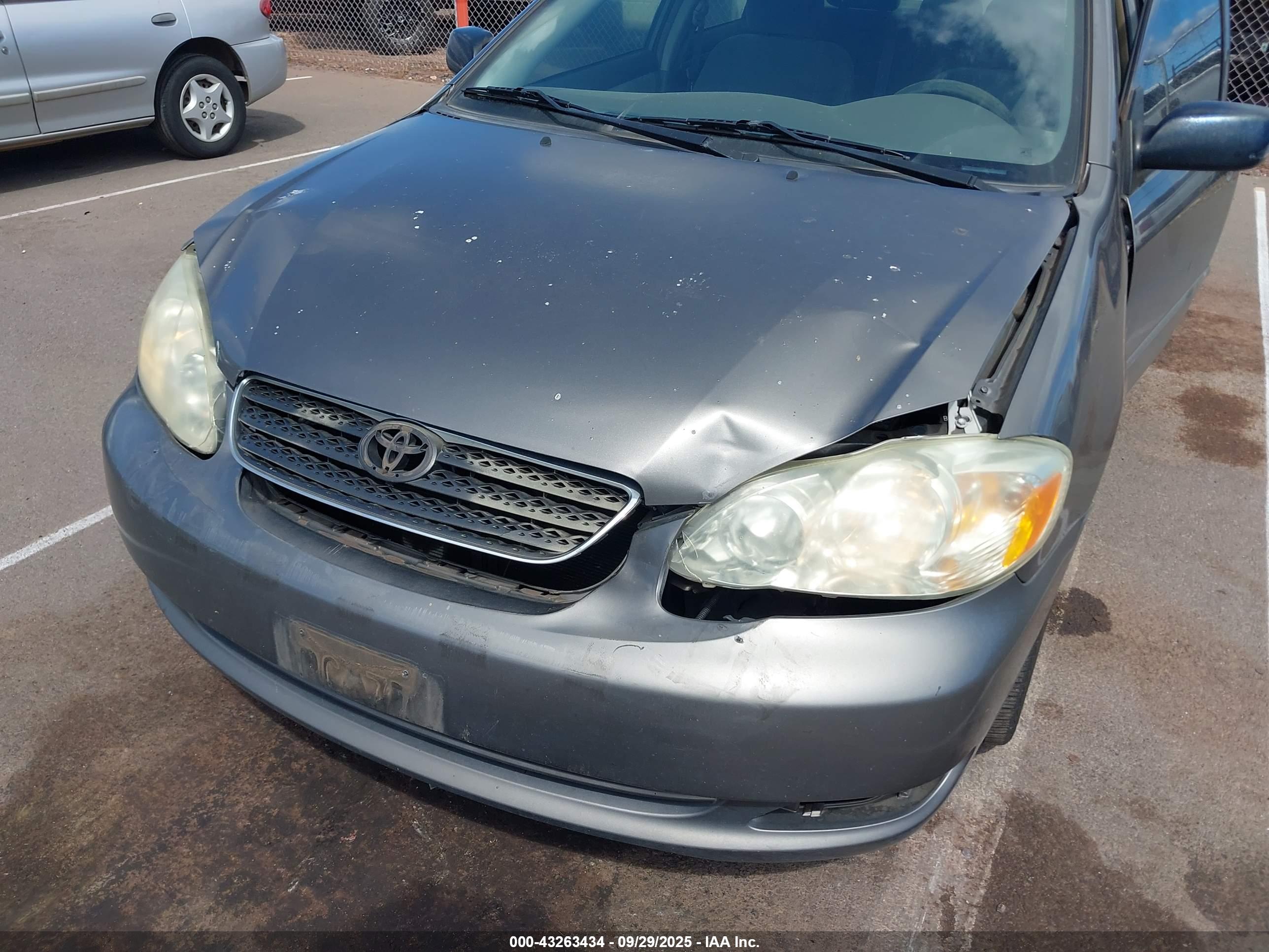 TOYOTA COROLLA image 6