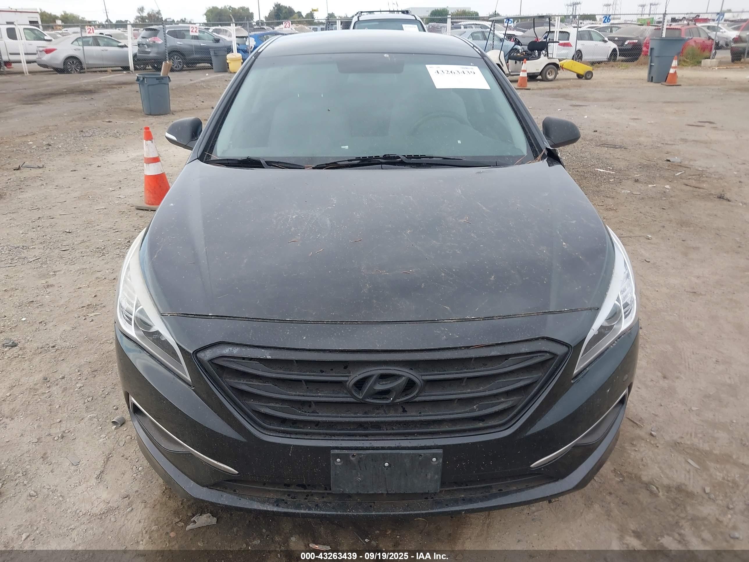 HYUNDAI SONATA image 6