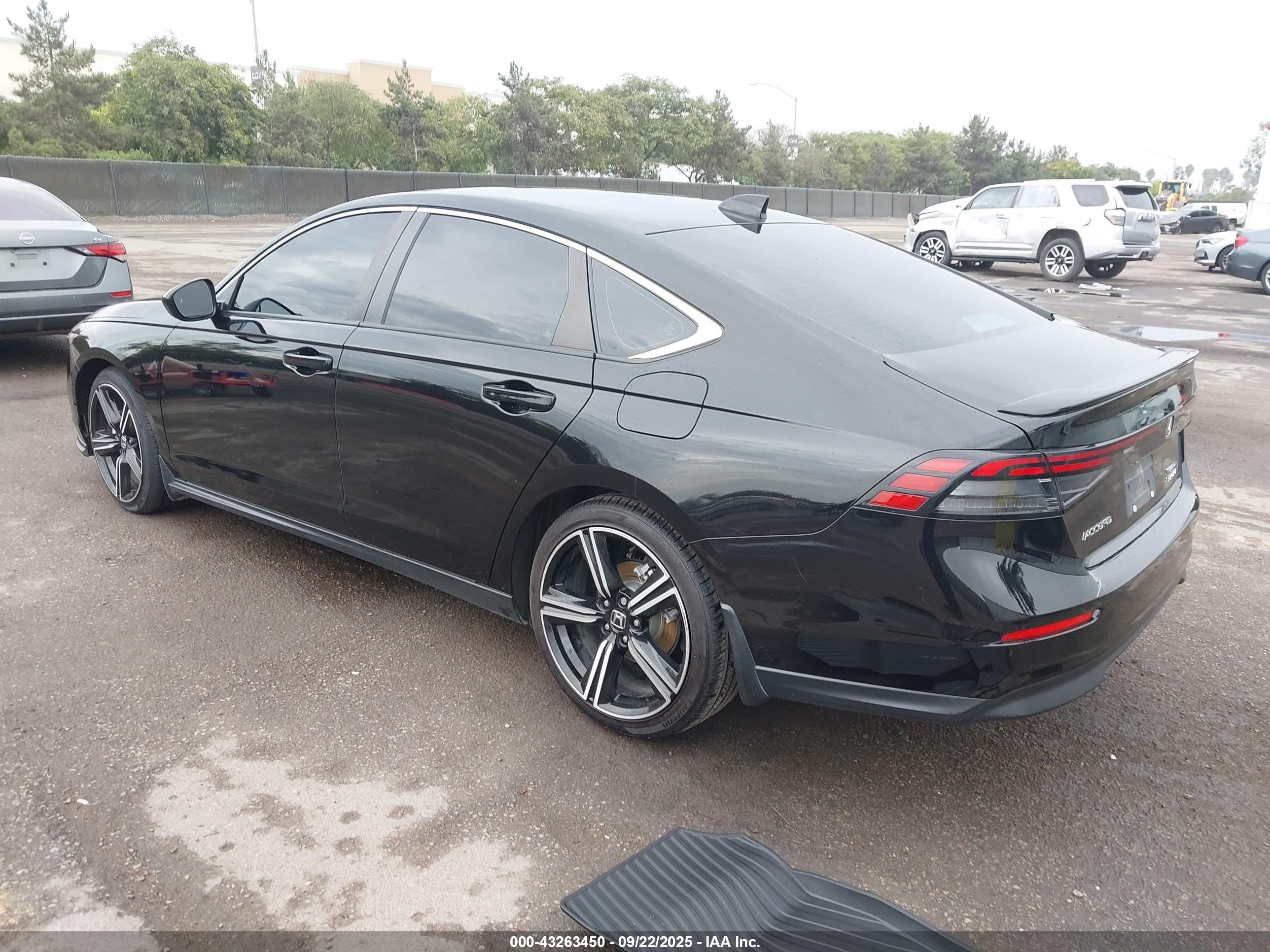 HONDA ACCORD image 3