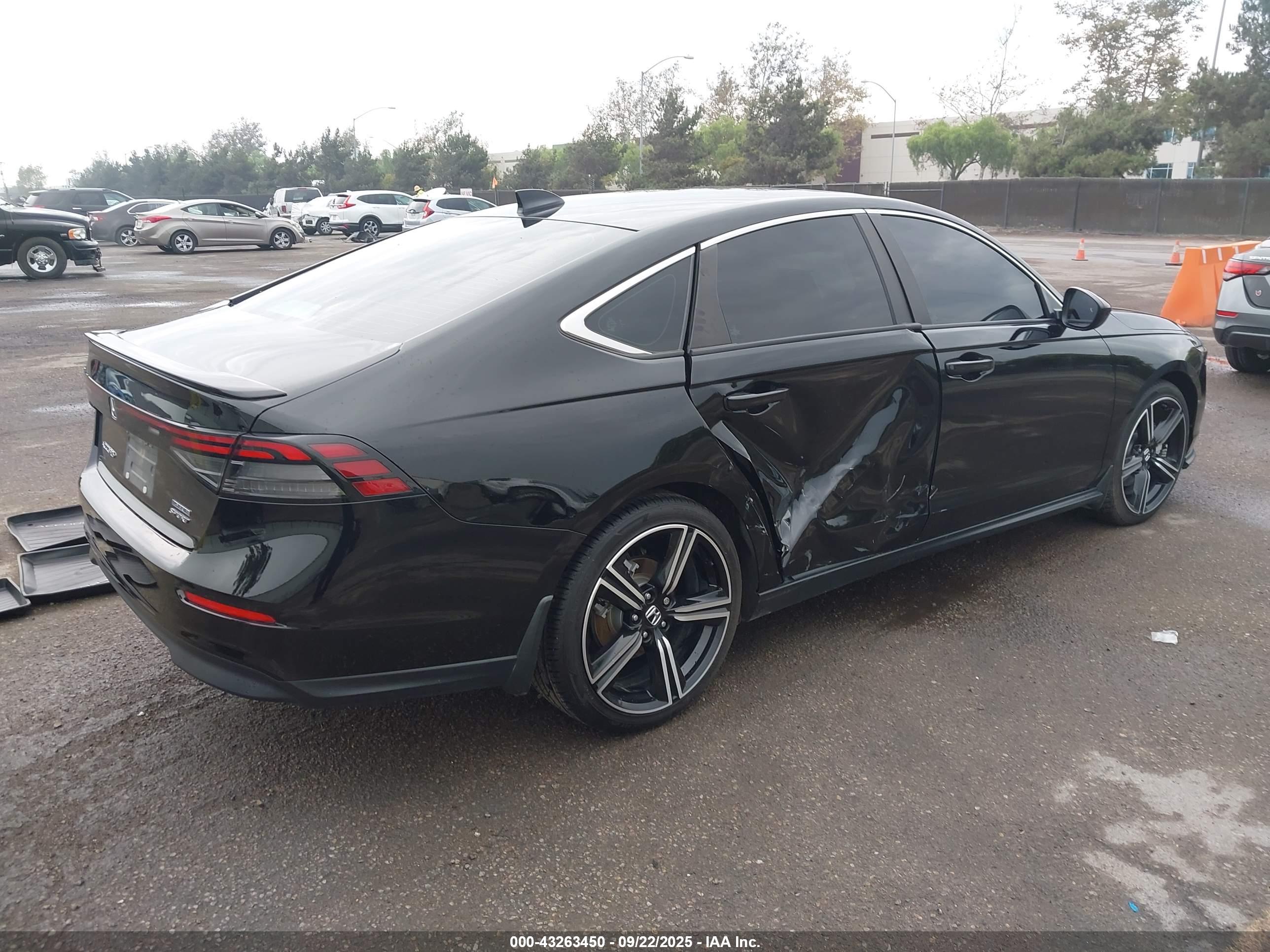 HONDA ACCORD image 4