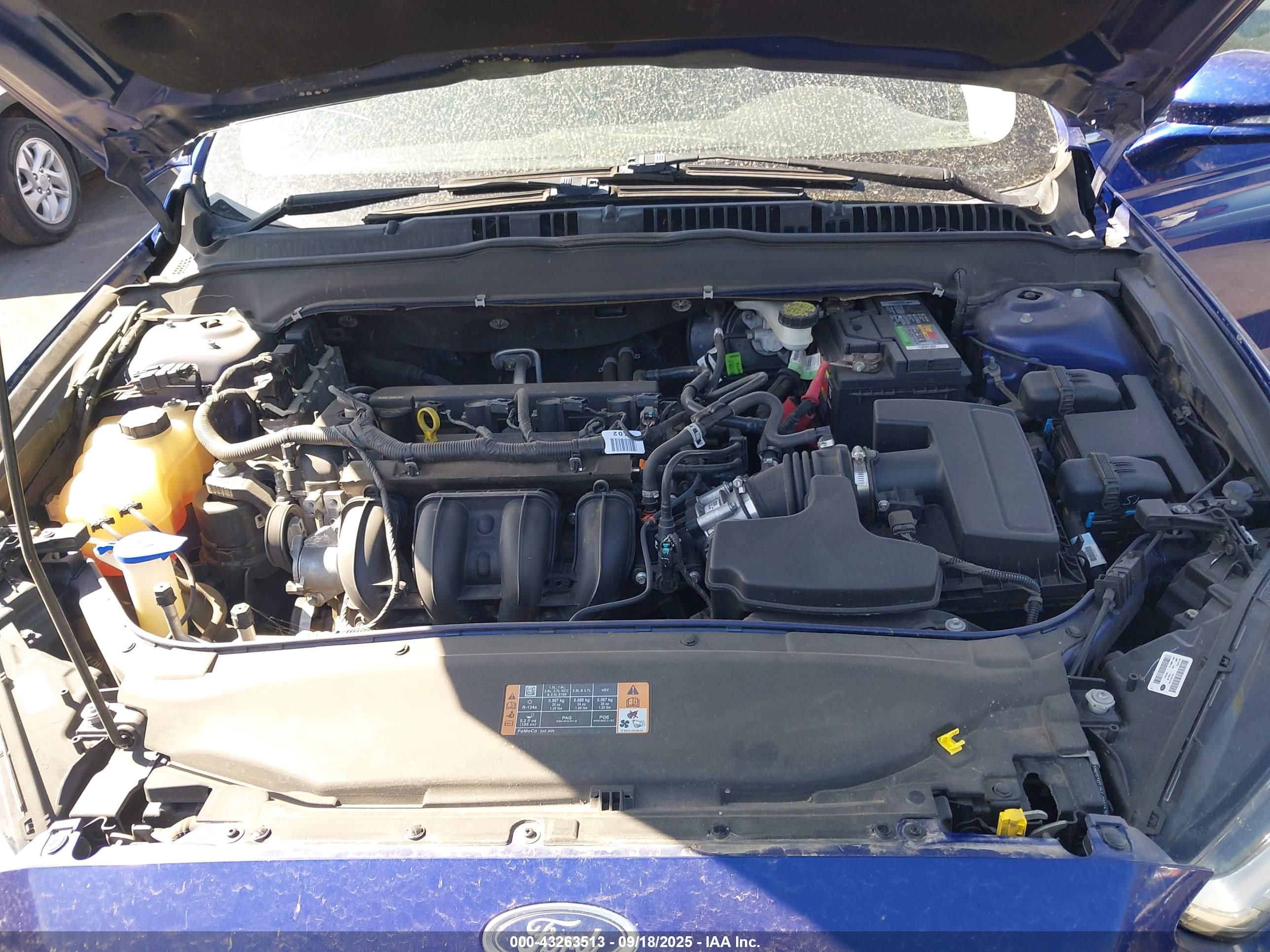 FORD FUSION image 10