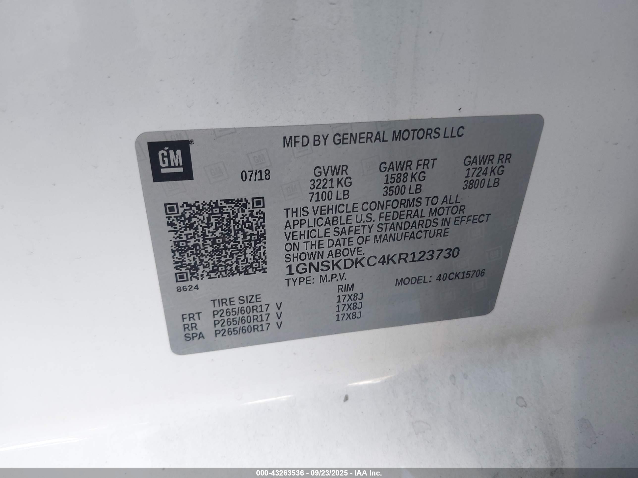 CHEVROLET TAHOE image 9