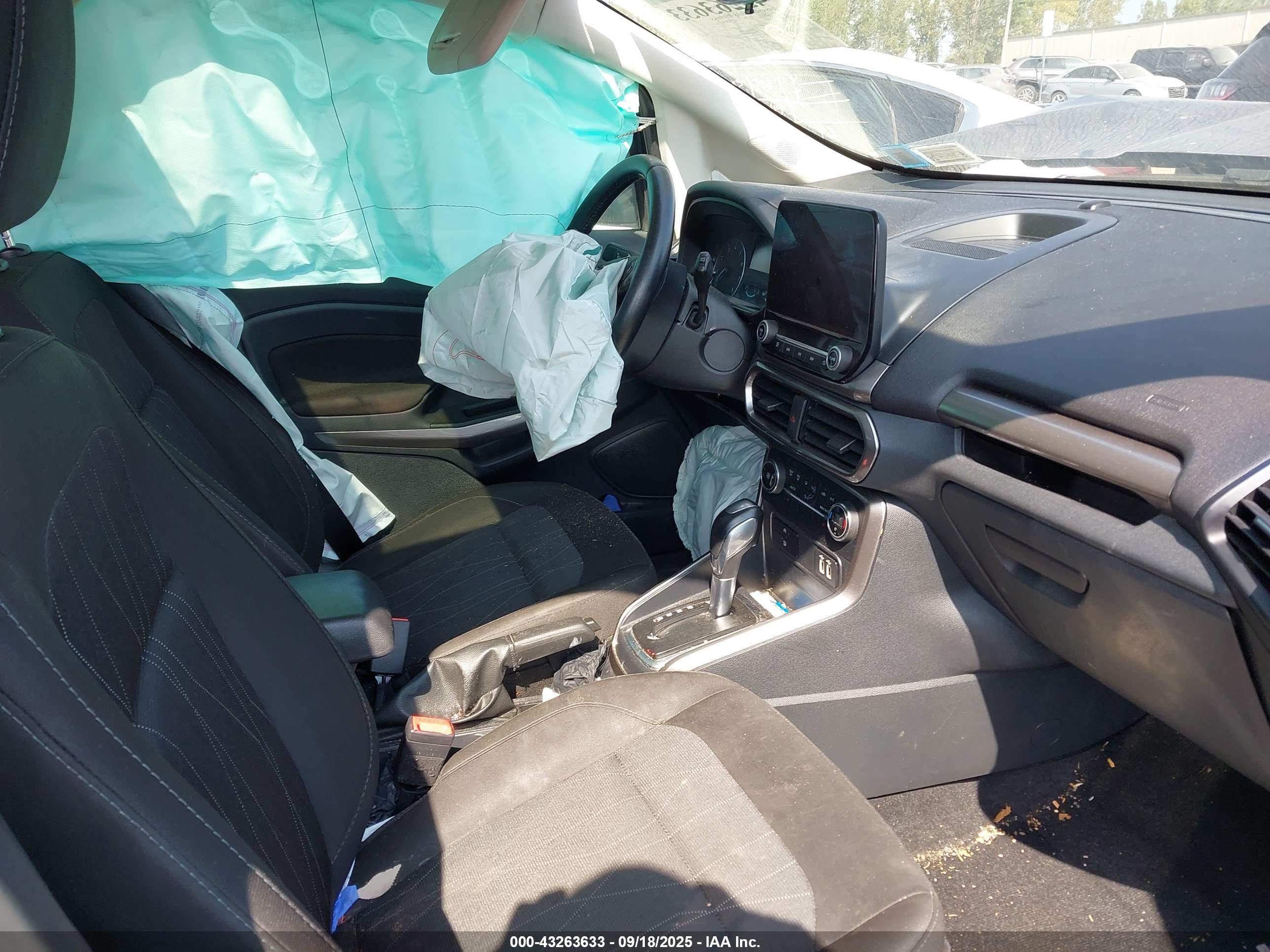 FORD ECOSPORT image 5