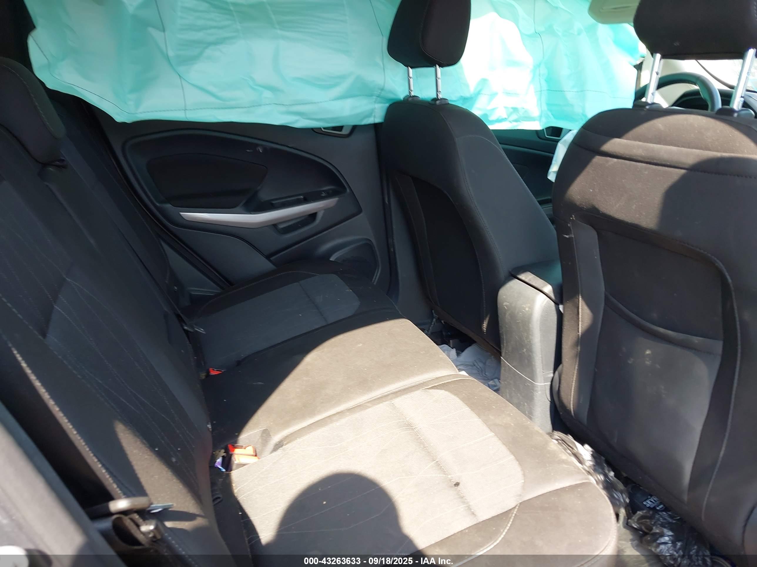 FORD ECOSPORT image 8