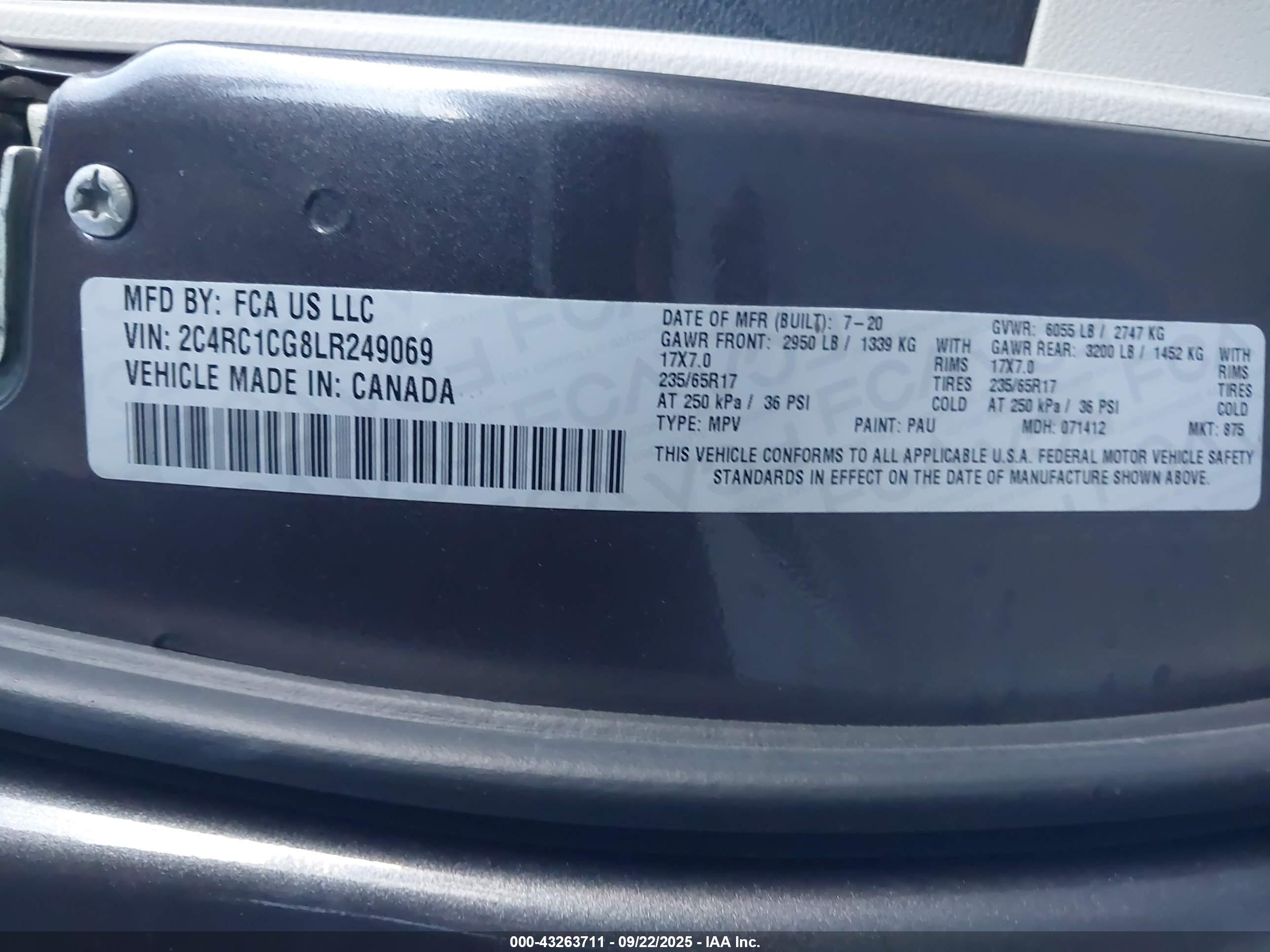 CHRYSLER VOYAGER image 9