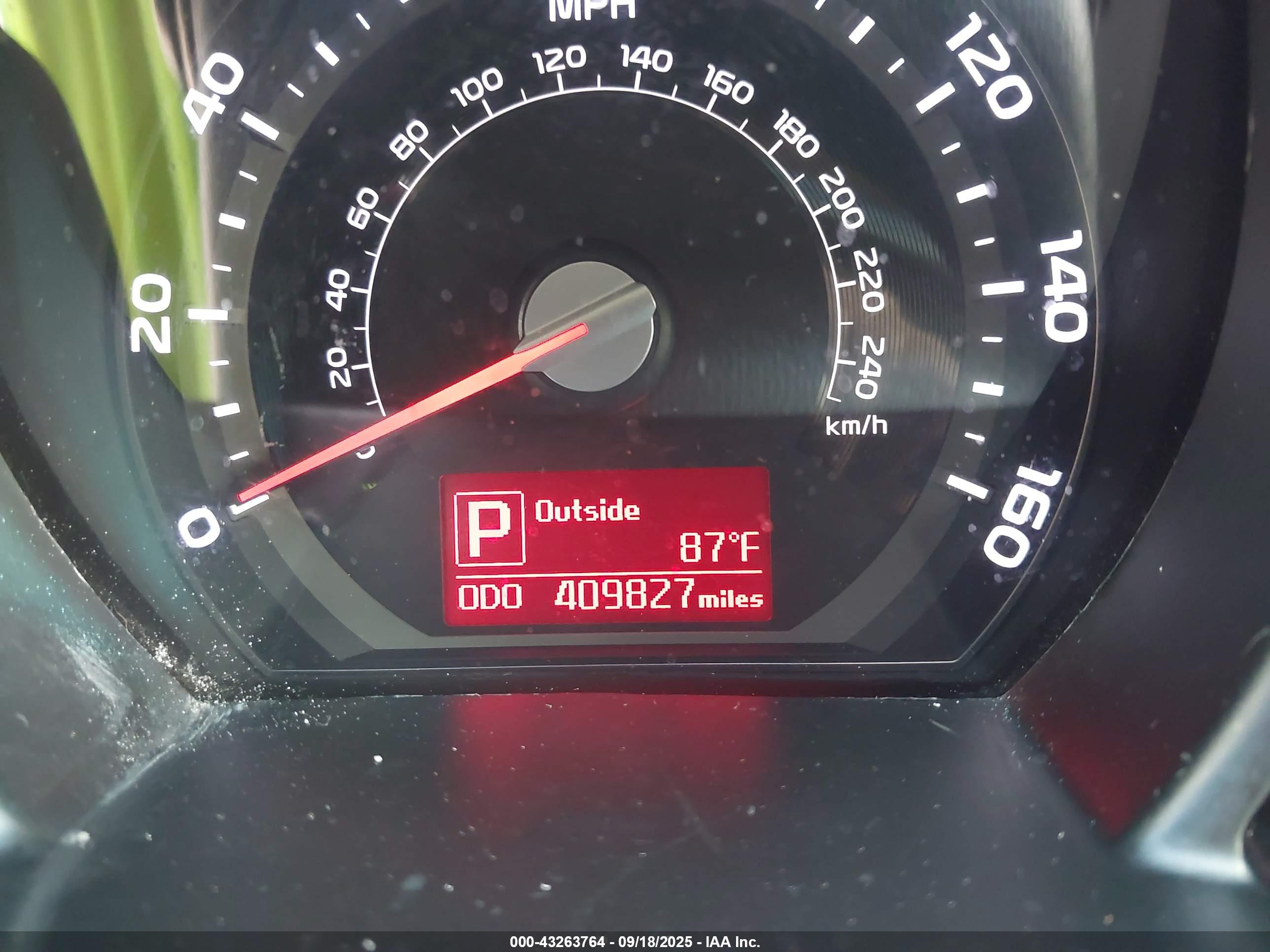 KIA SPORTAGE image 7