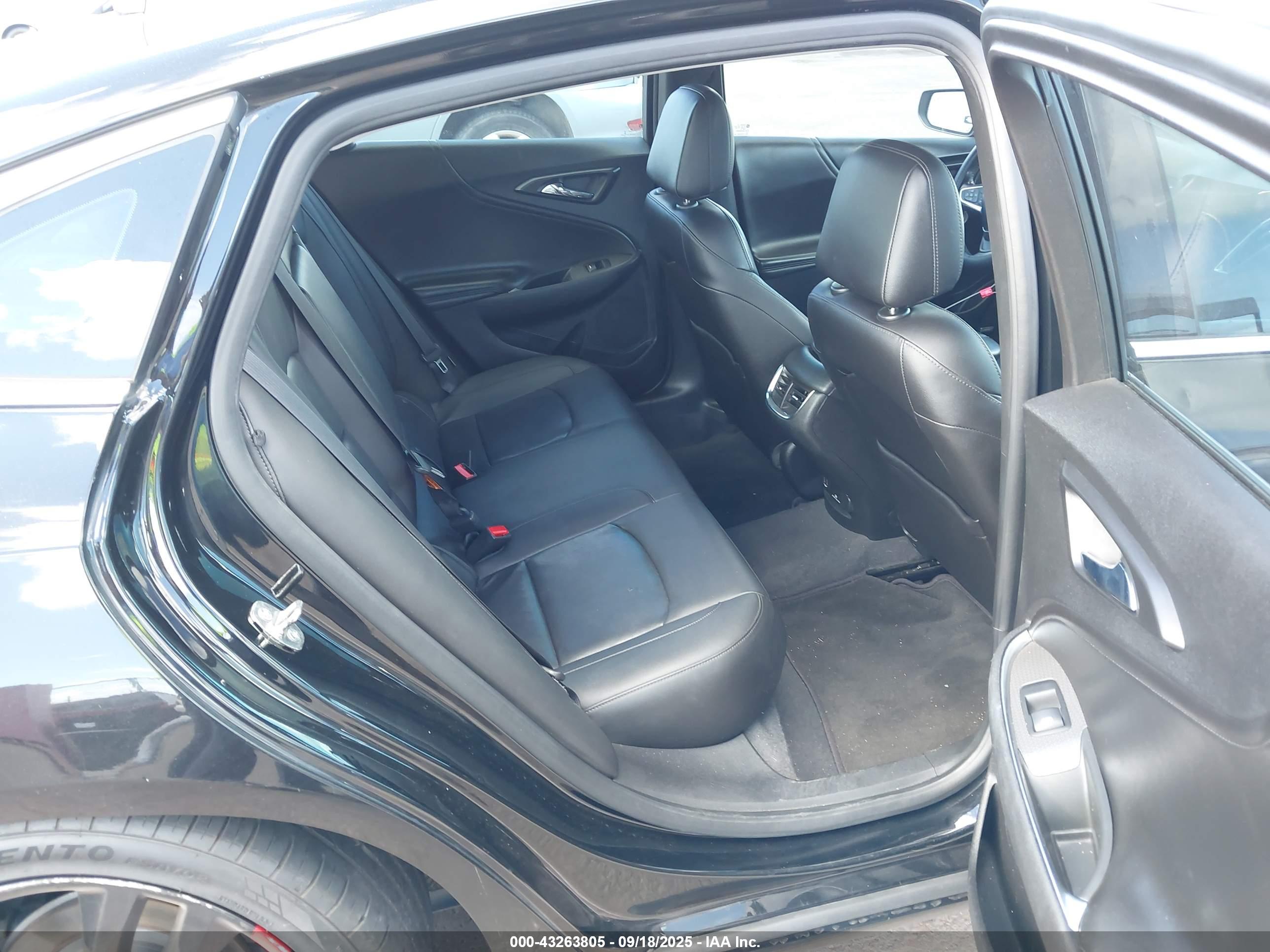 CHEVROLET MALIBU image 8