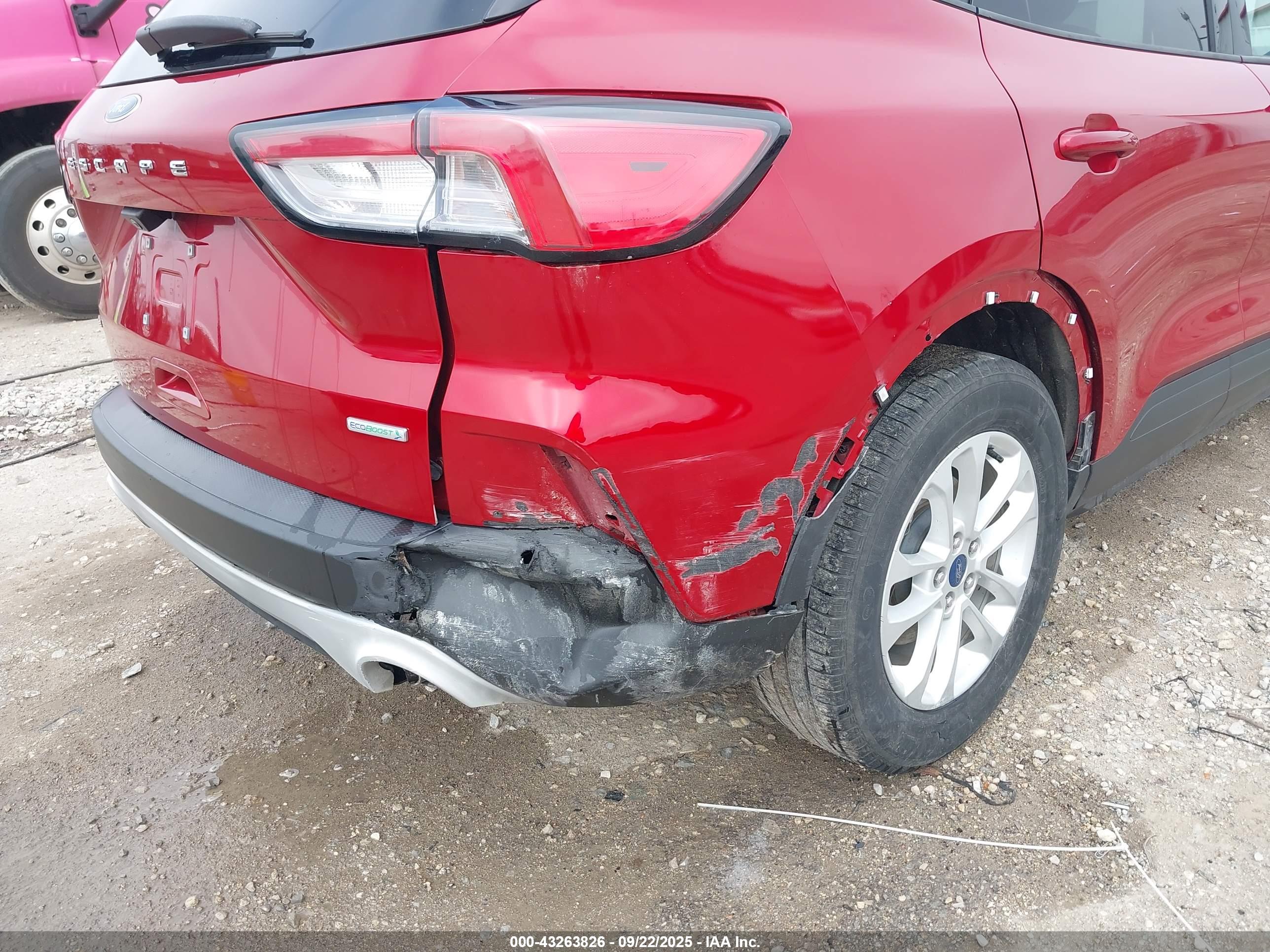FORD ESCAPE image 6