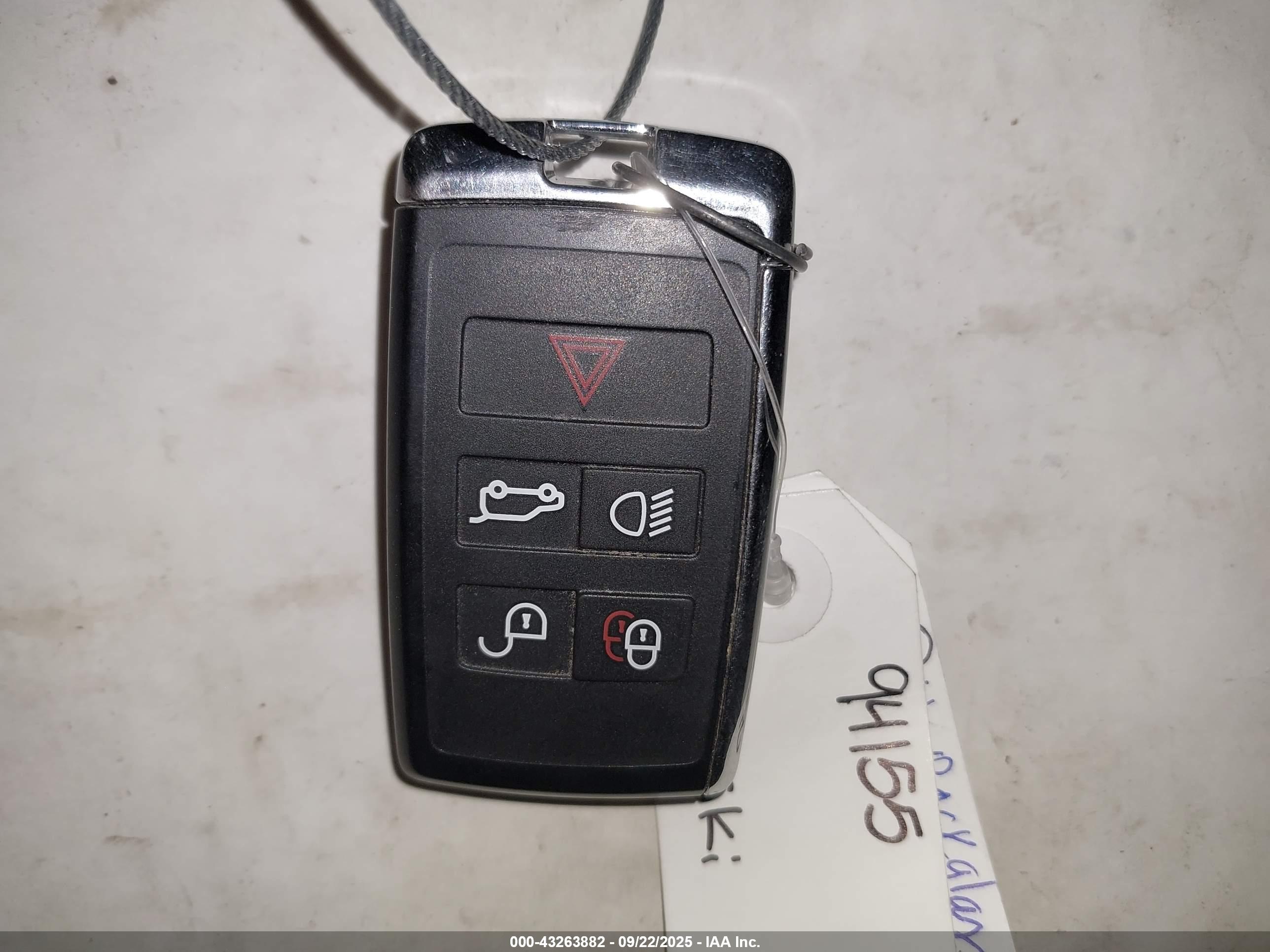 LAND ROVER image 11
