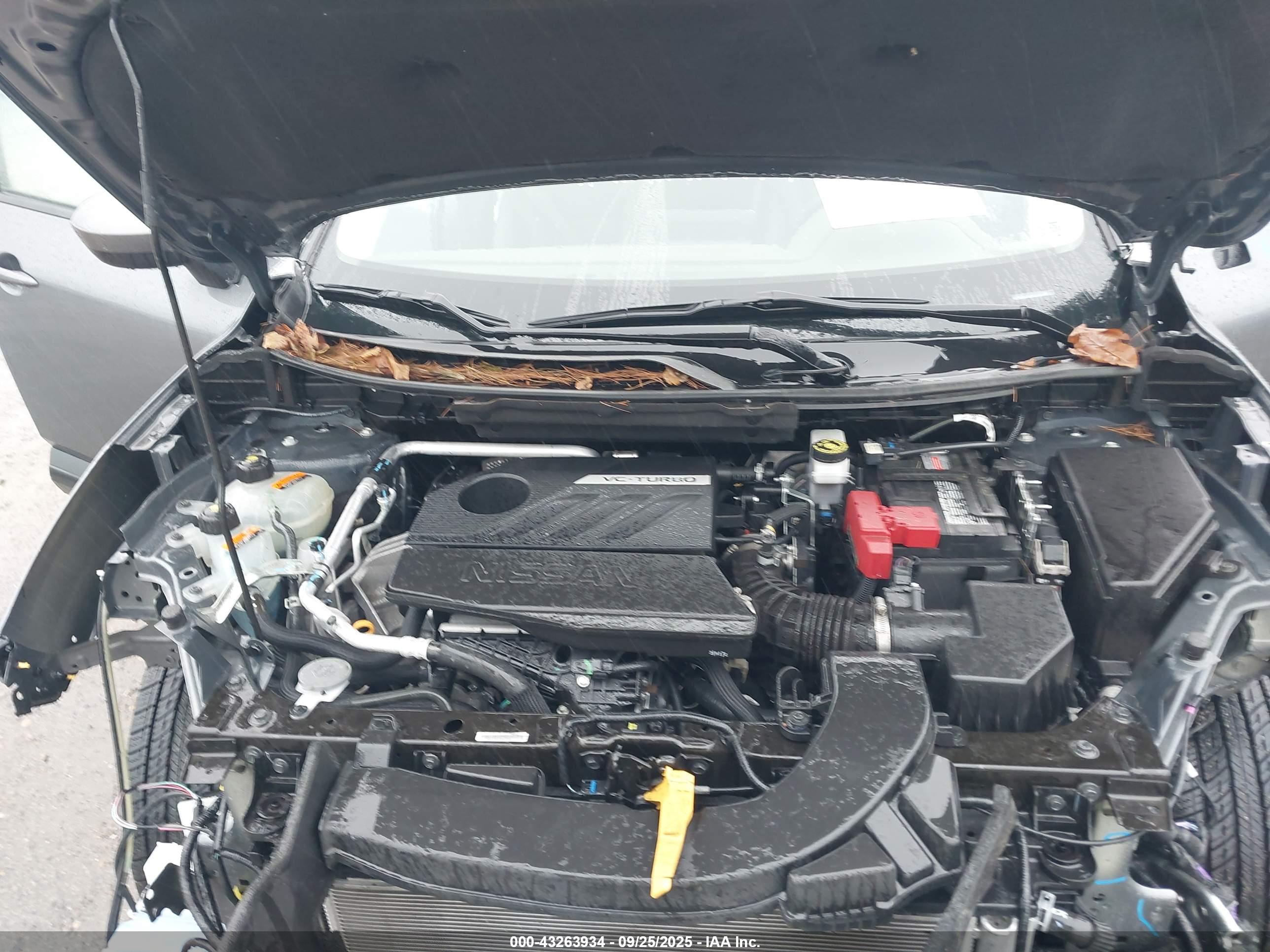 NISSAN ROGUE image 10