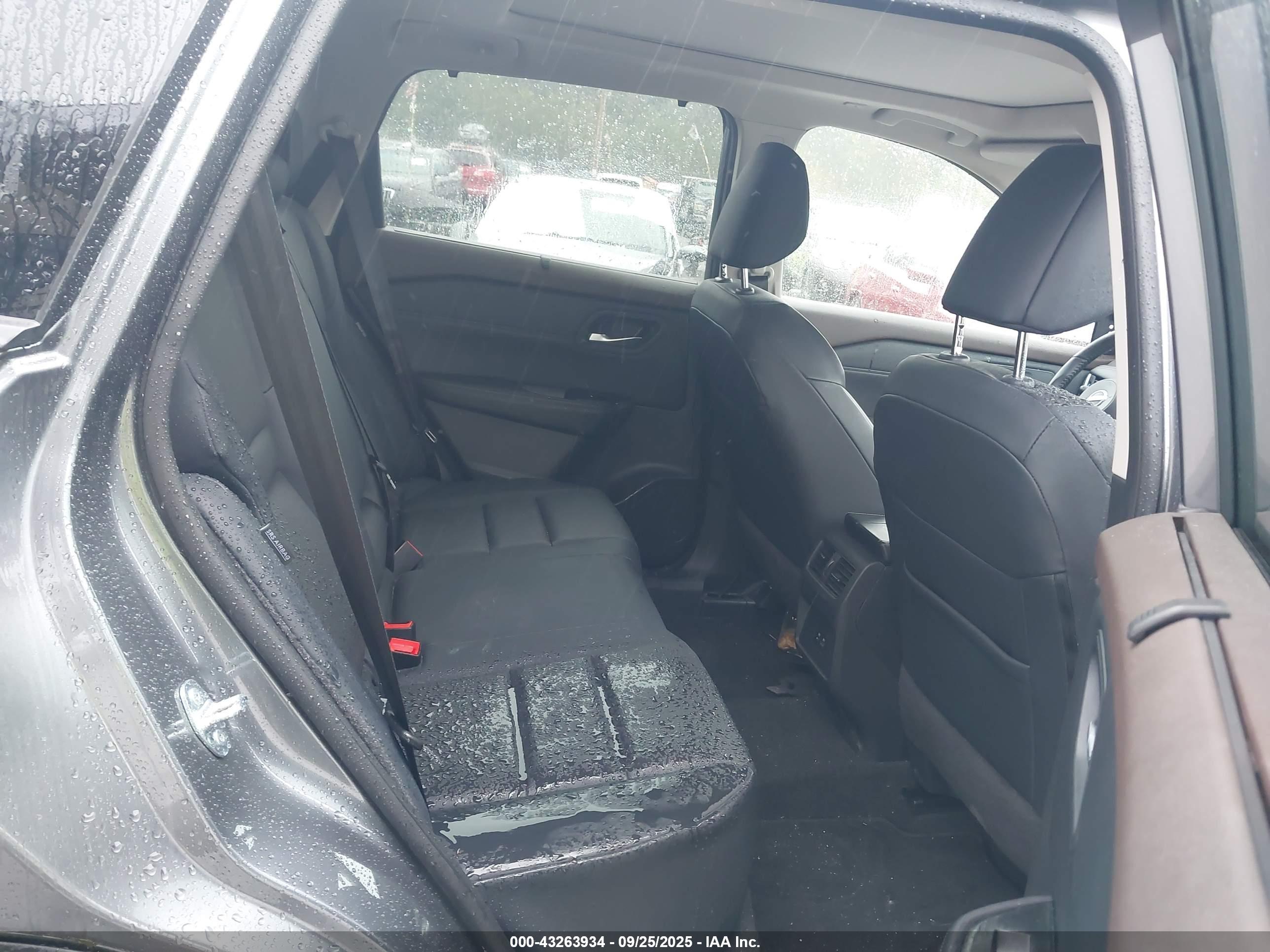NISSAN ROGUE image 8