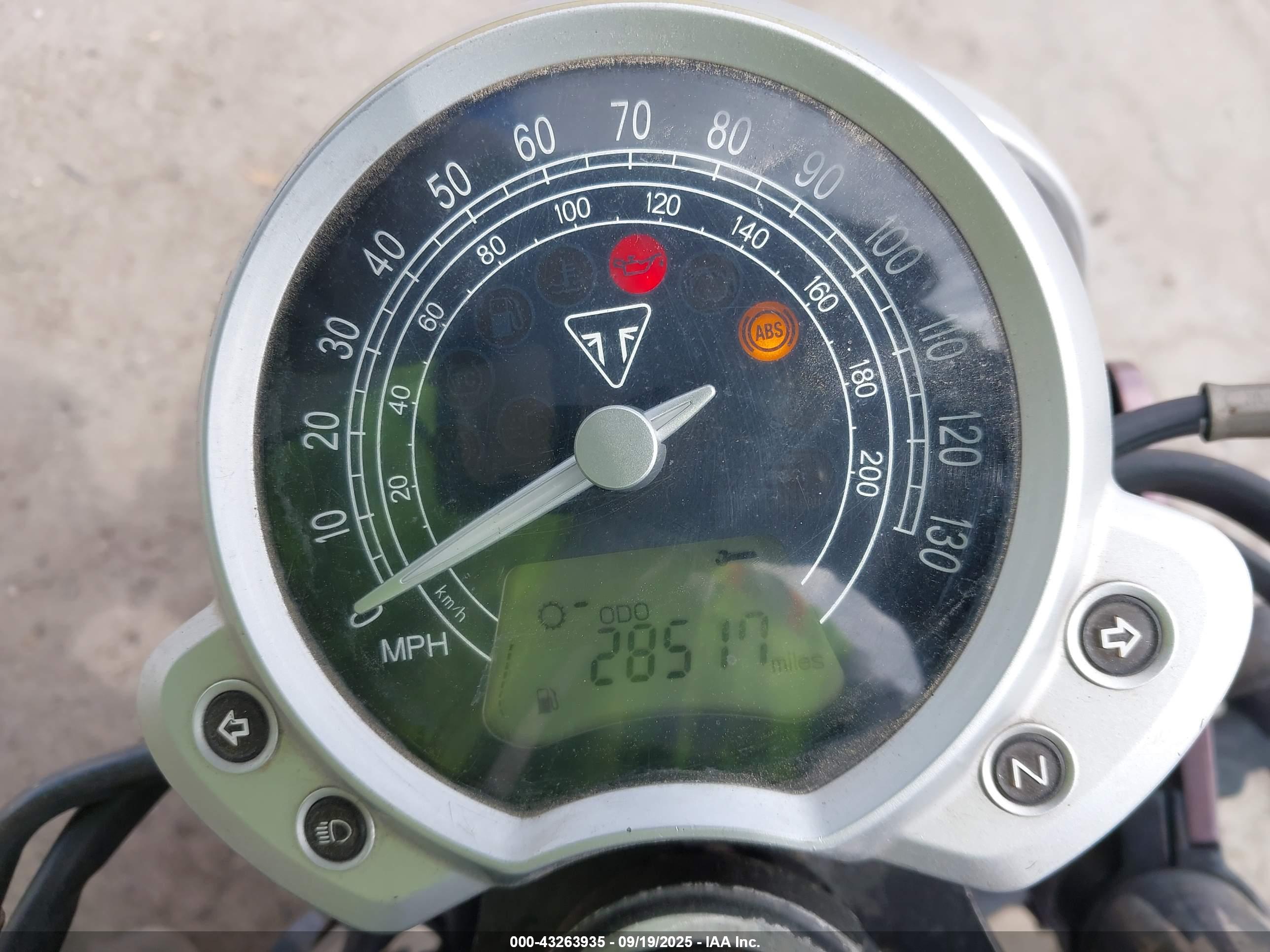 TRIUMPH MOTORCYCLE image 7