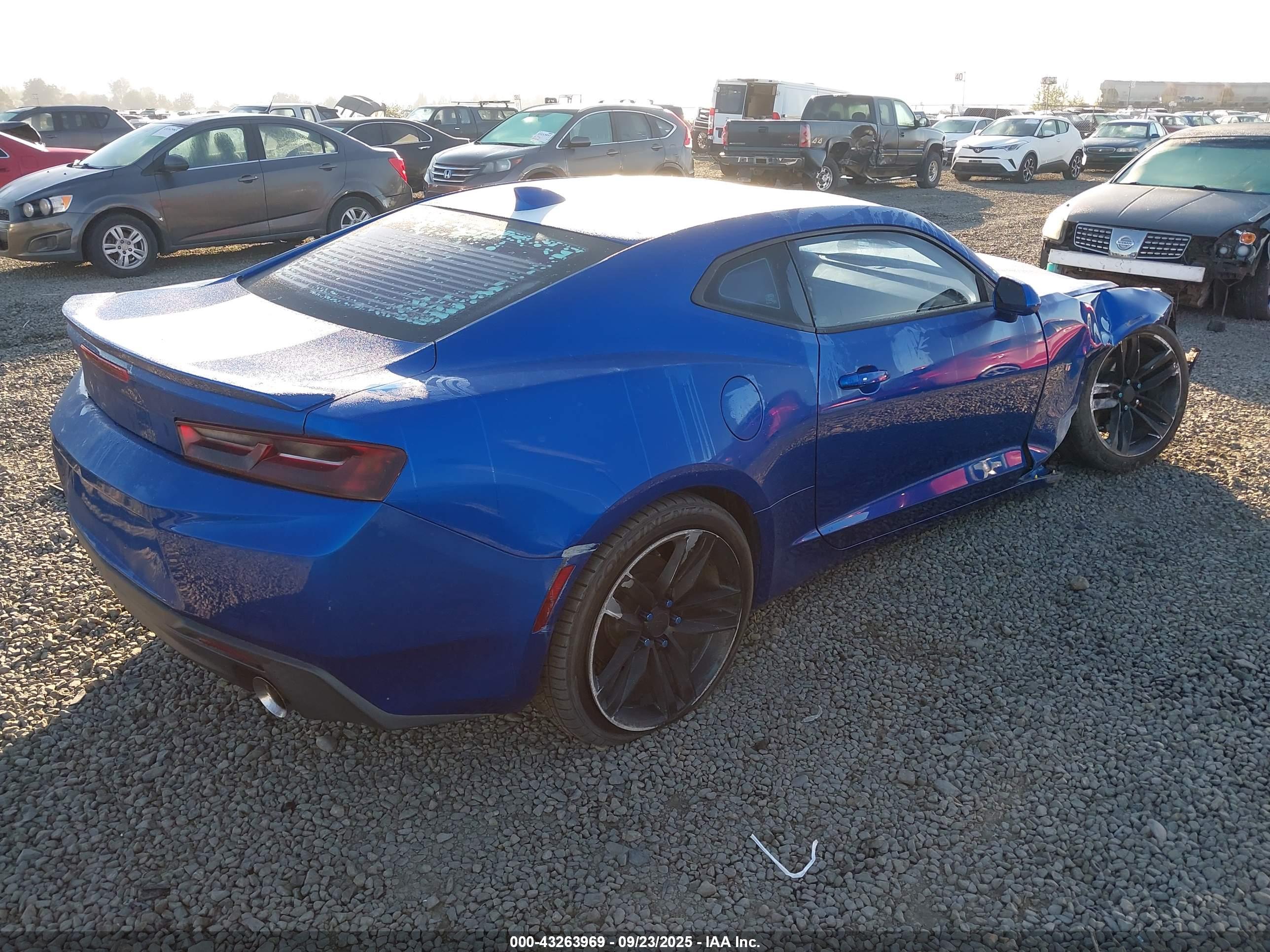 CHEVROLET CAMARO image 4