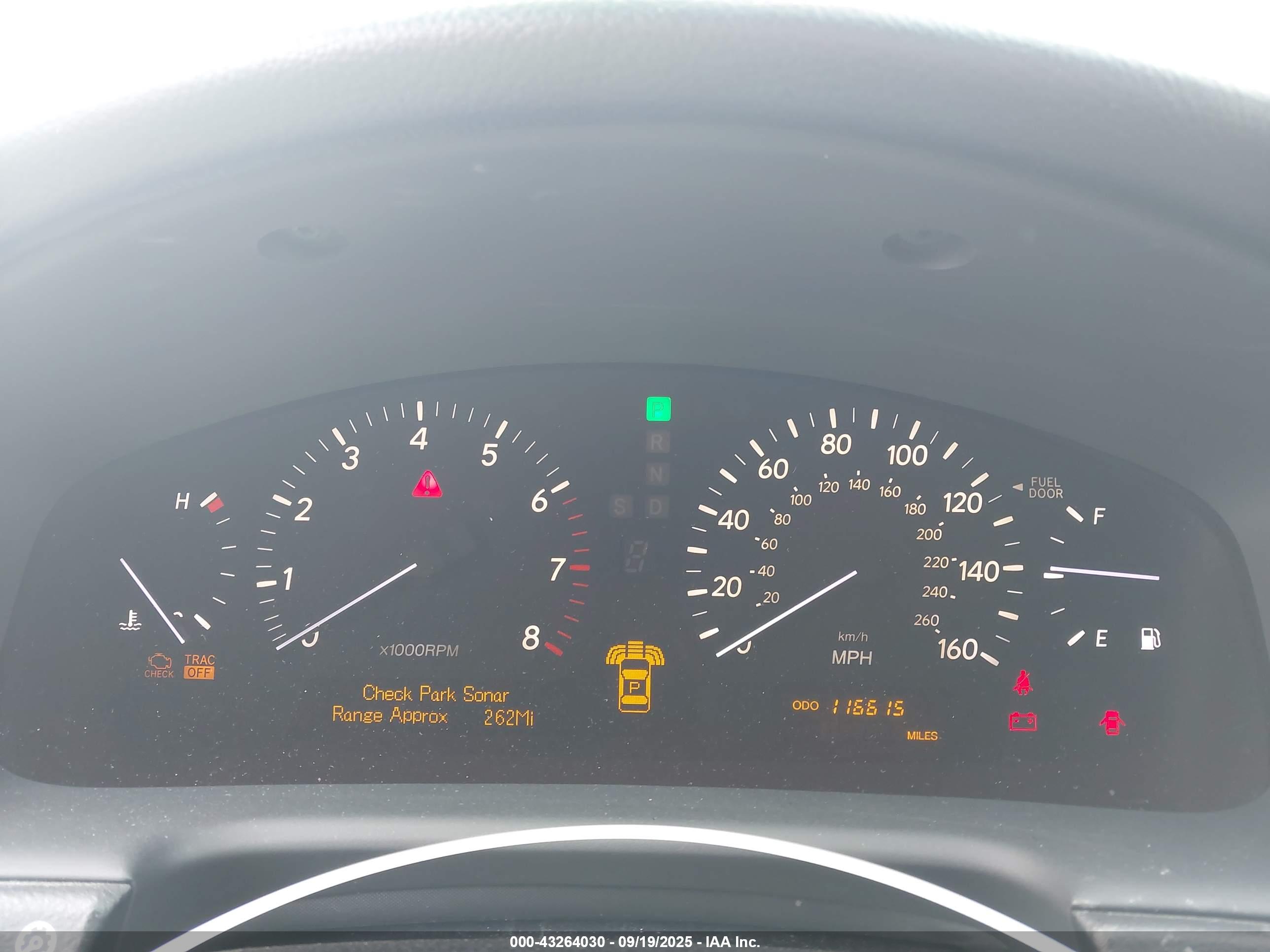 LEXUS LS image 7