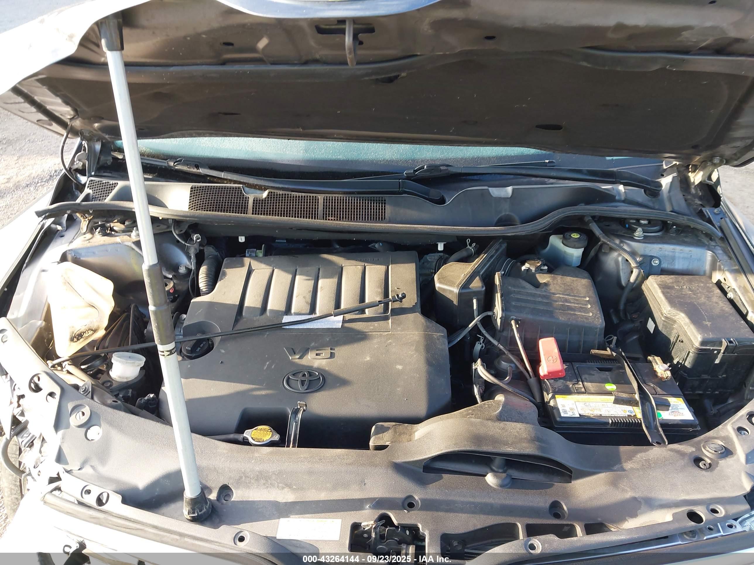 TOYOTA VENZA image 10