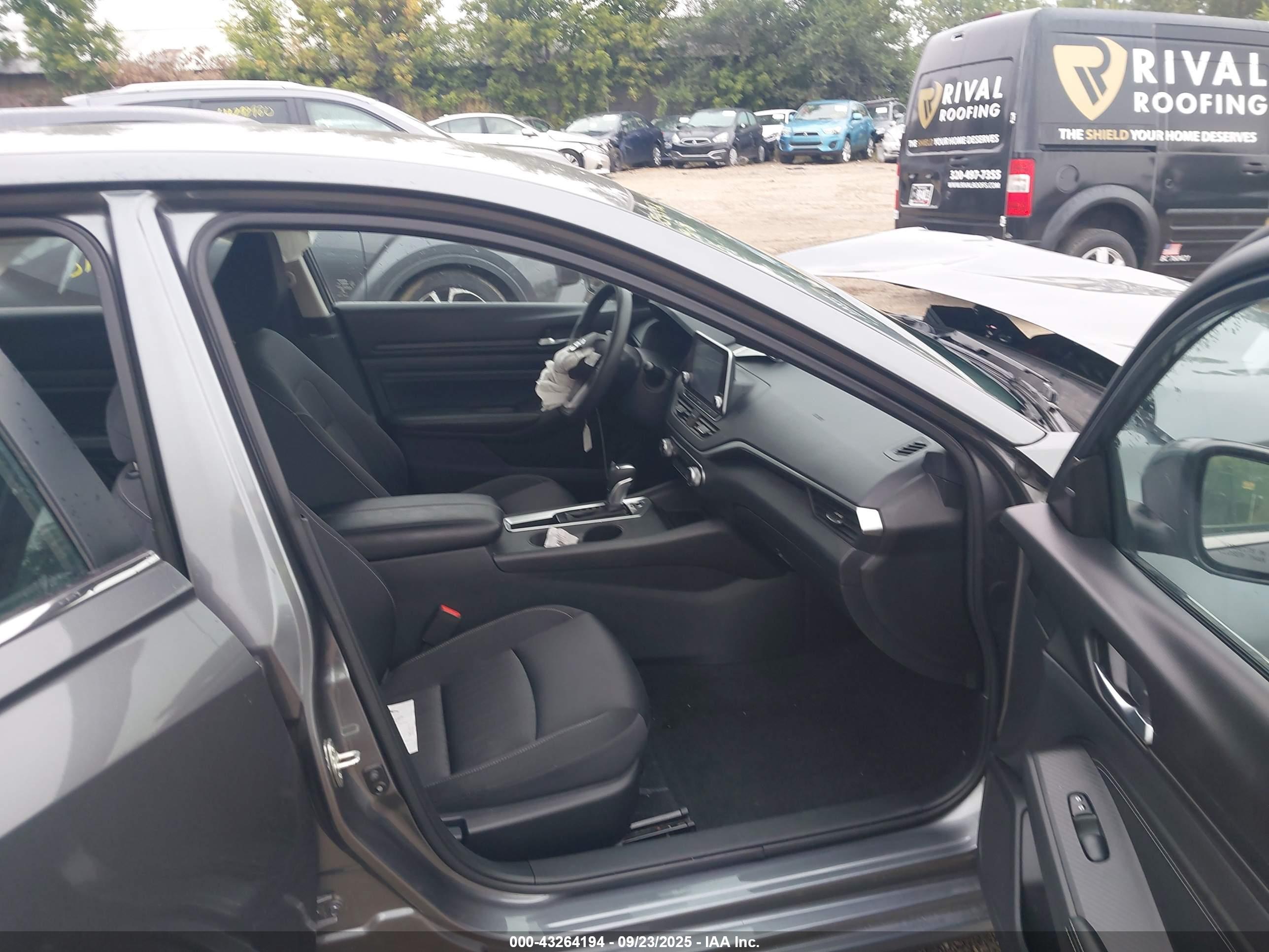 NISSAN ALTIMA image 5
