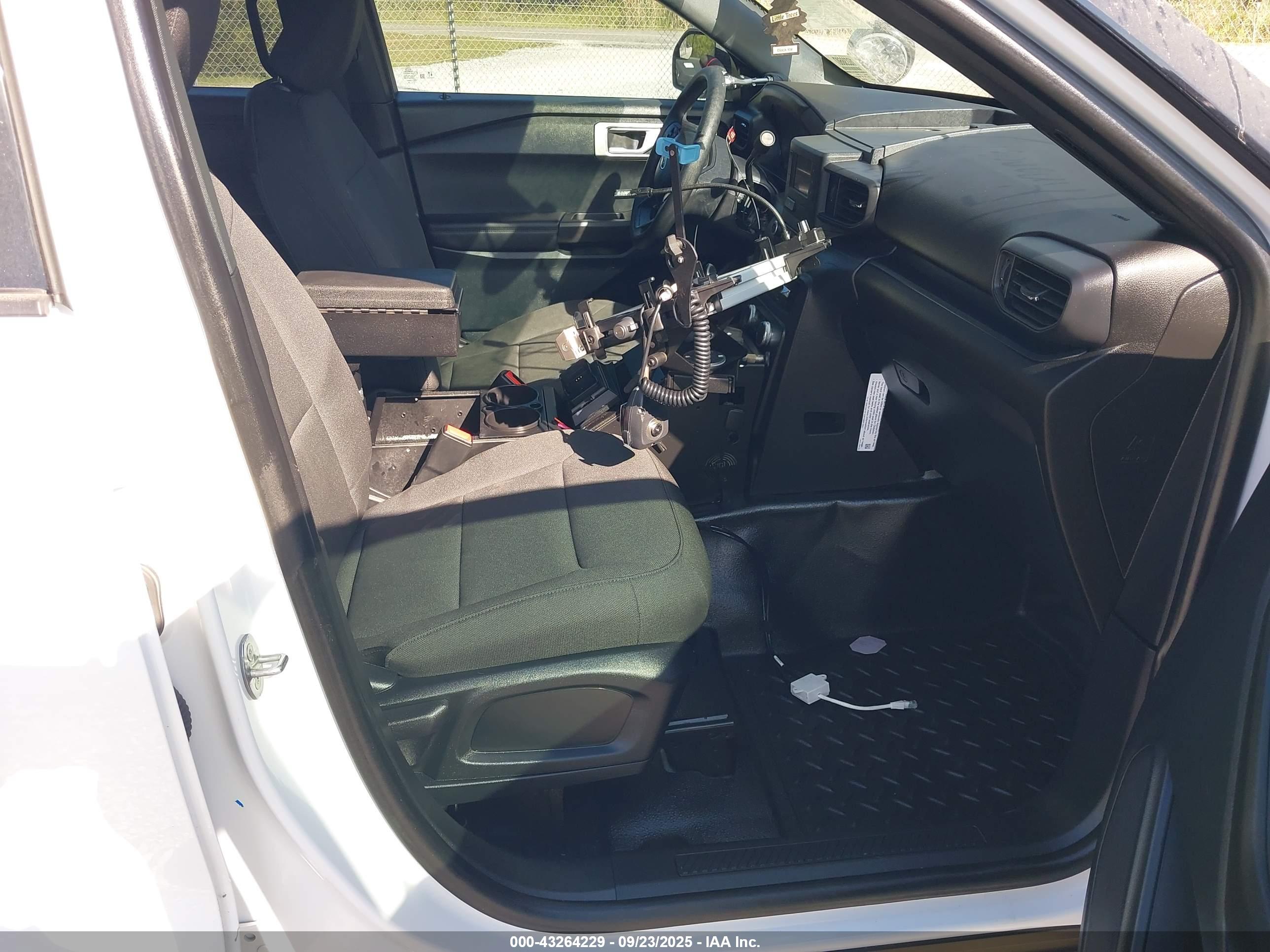 FORD POLICE image 5