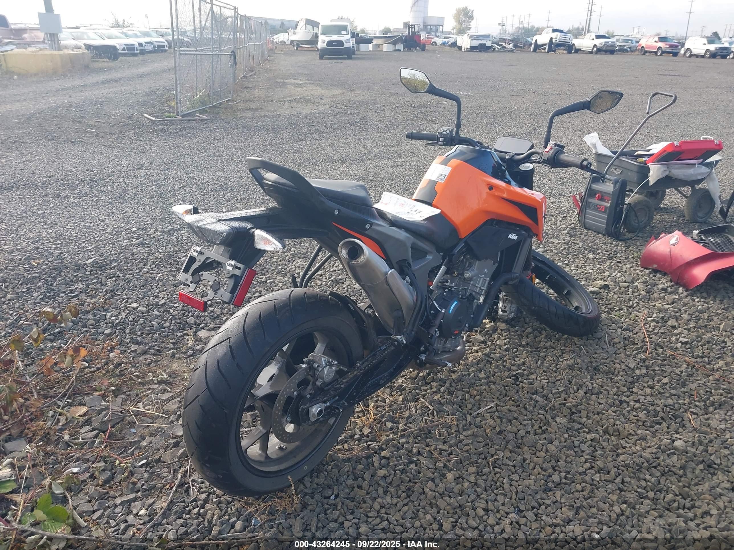 KTM 790 image 4