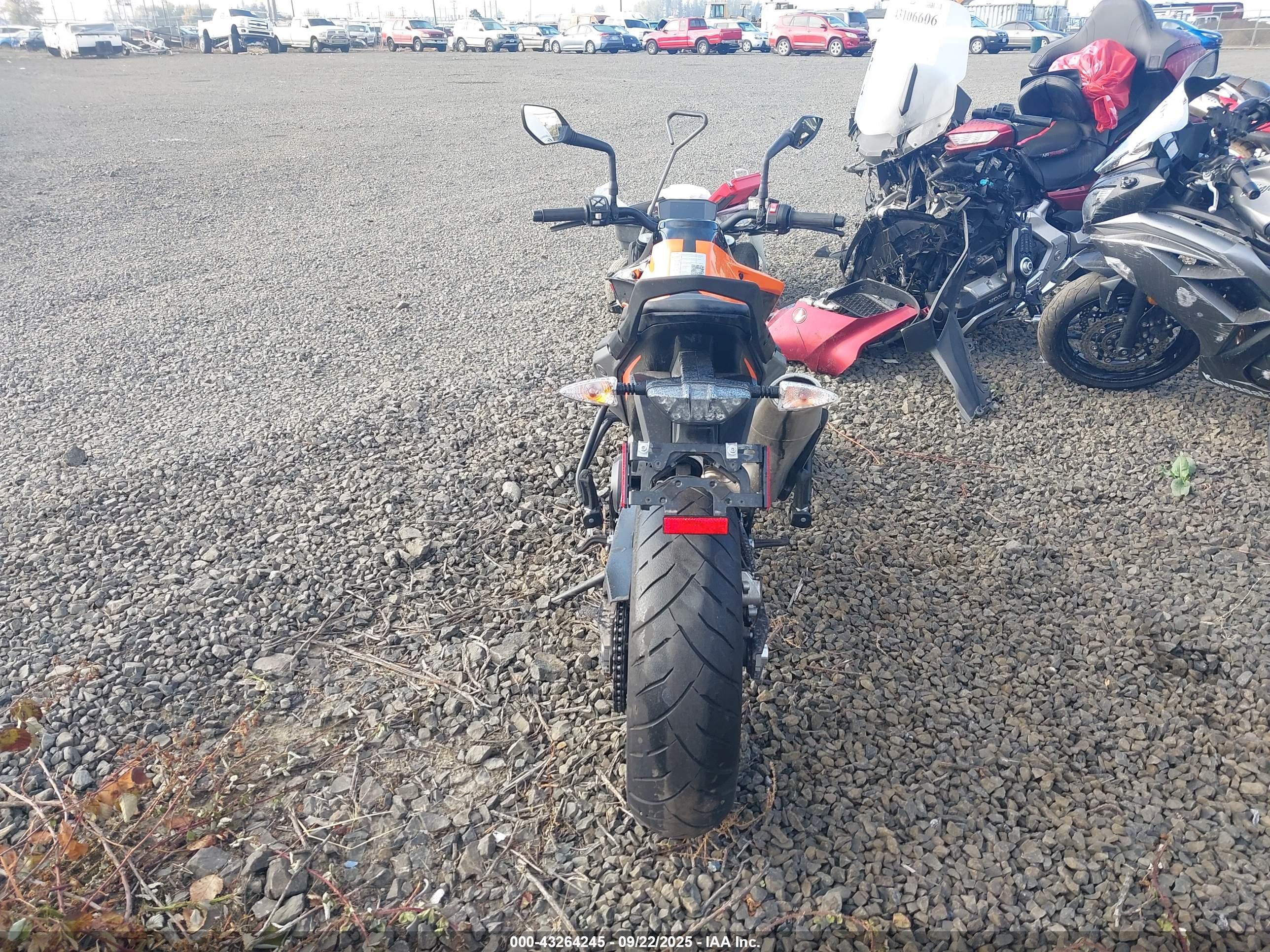 KTM 790 image 6