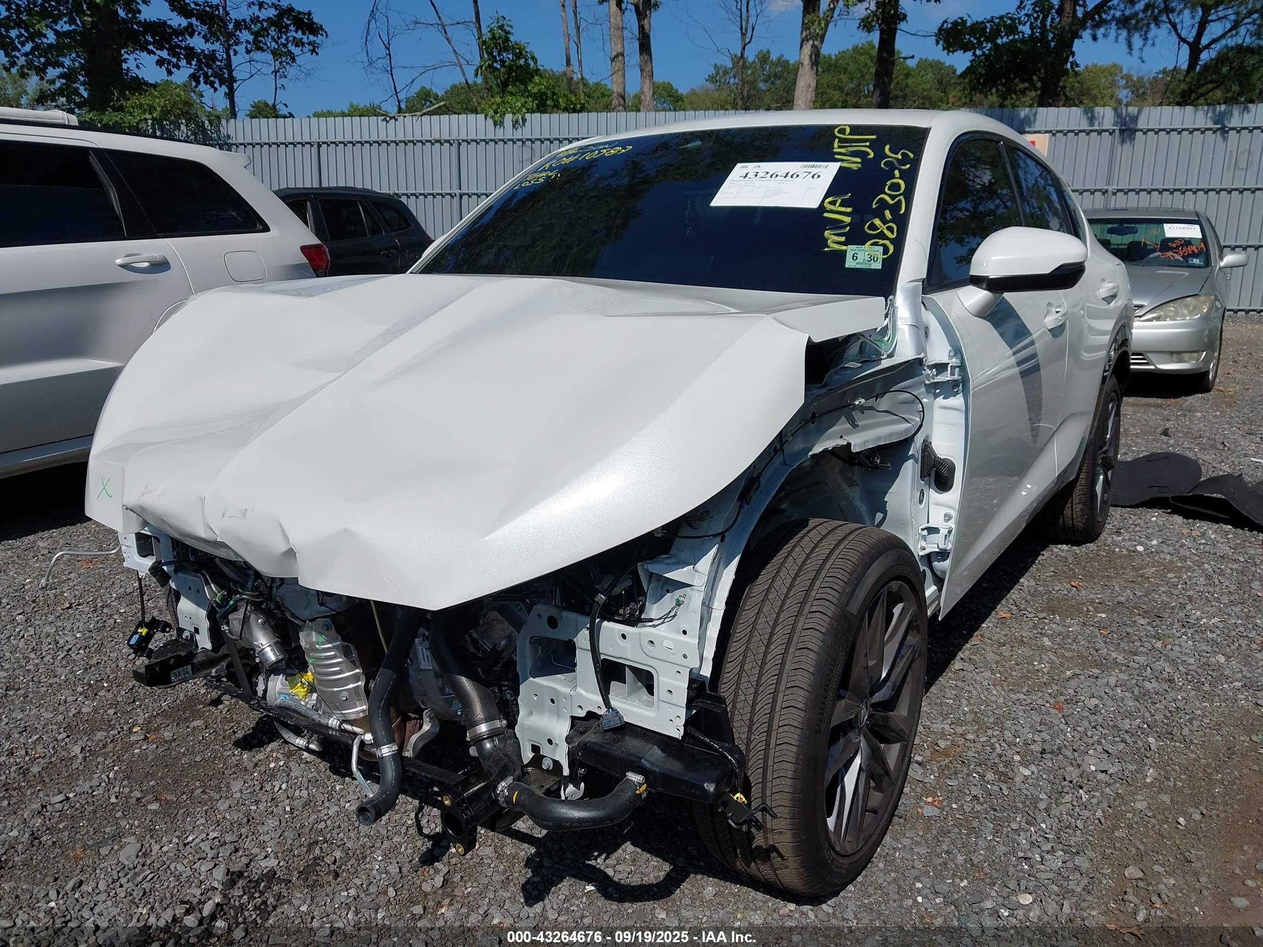 ACURA ADX image 2